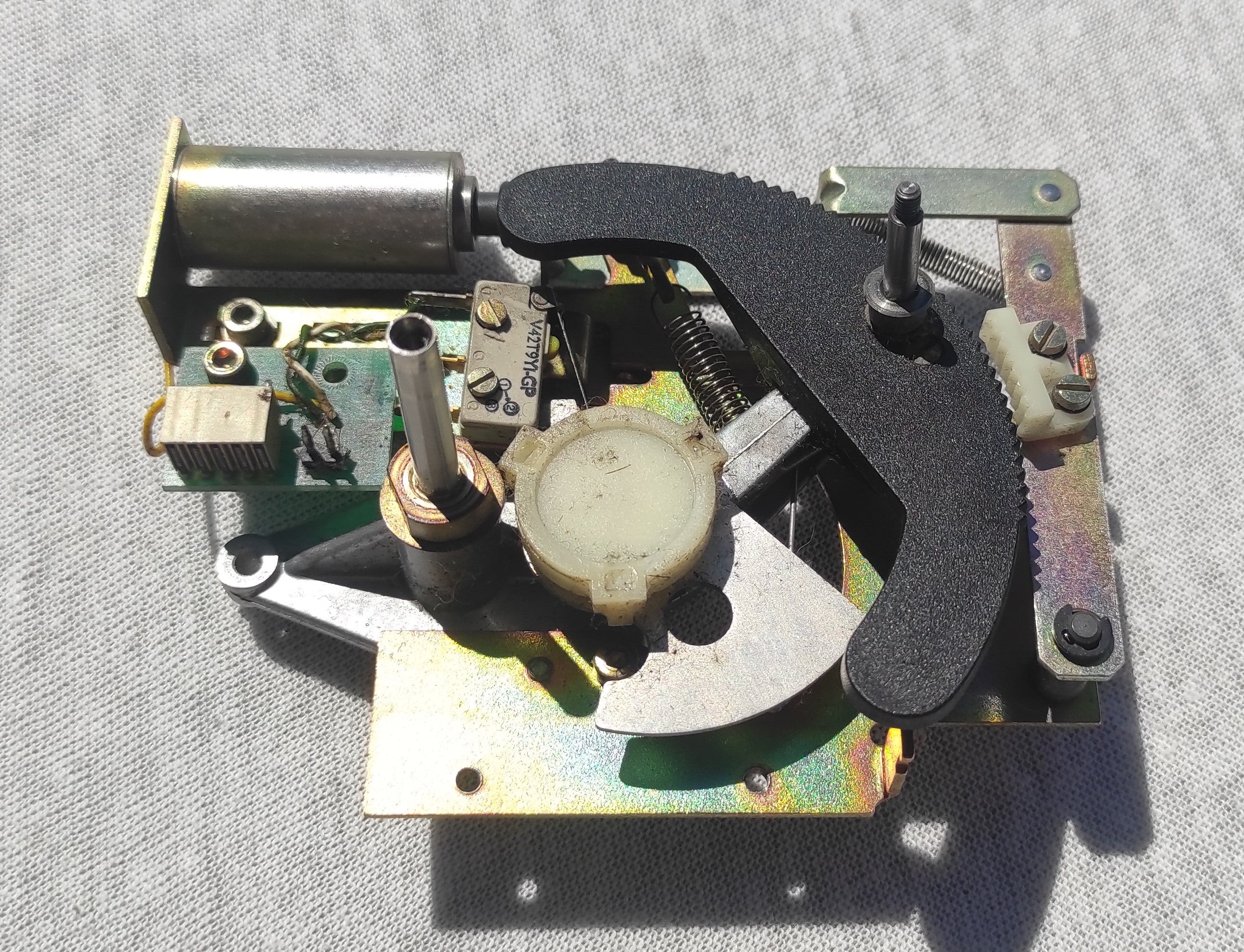 Studer ReVox B67 tape tension left PCB not tested, damaged