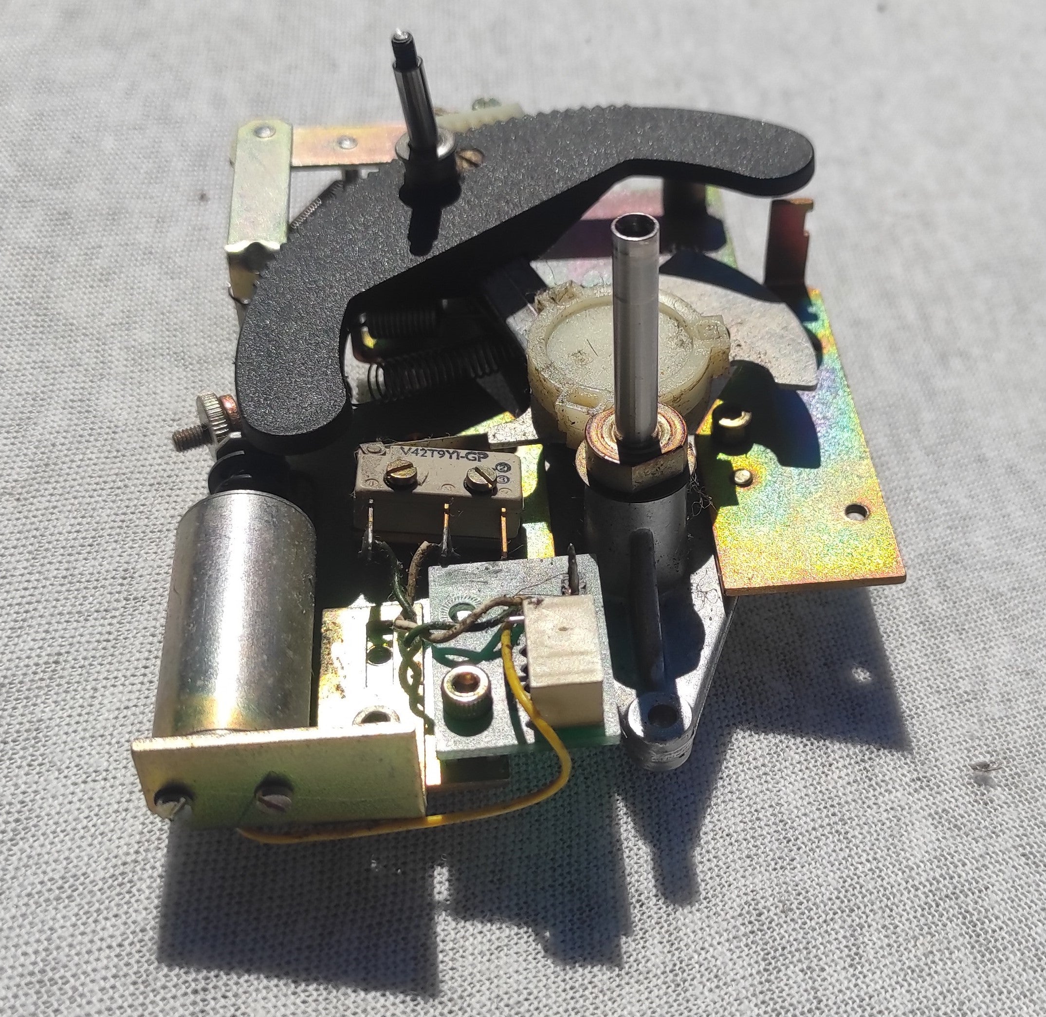 Studer ReVox B67 tape tension left PCB not tested, damaged