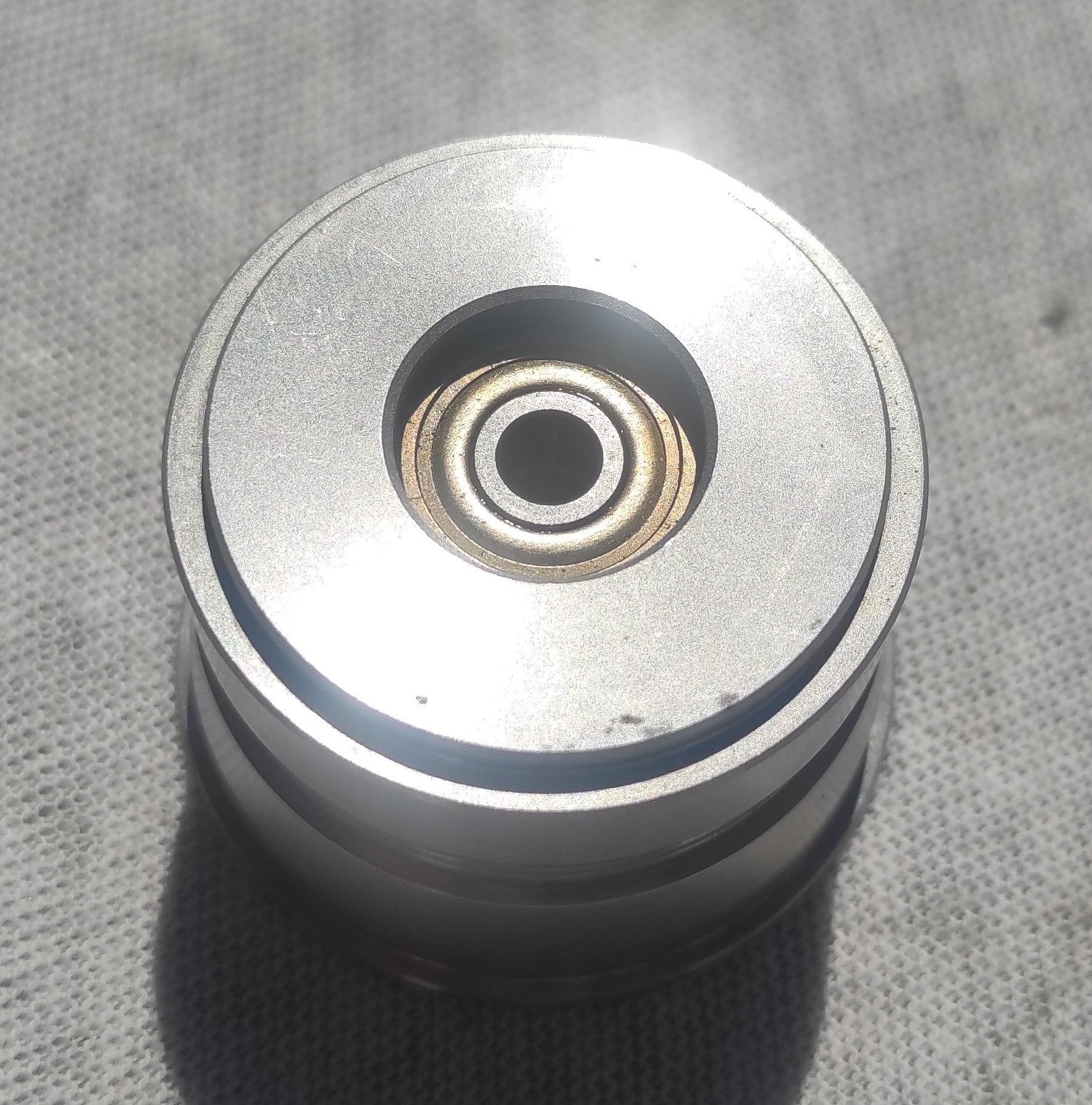 Studer ReVox B67 tape guide roller left