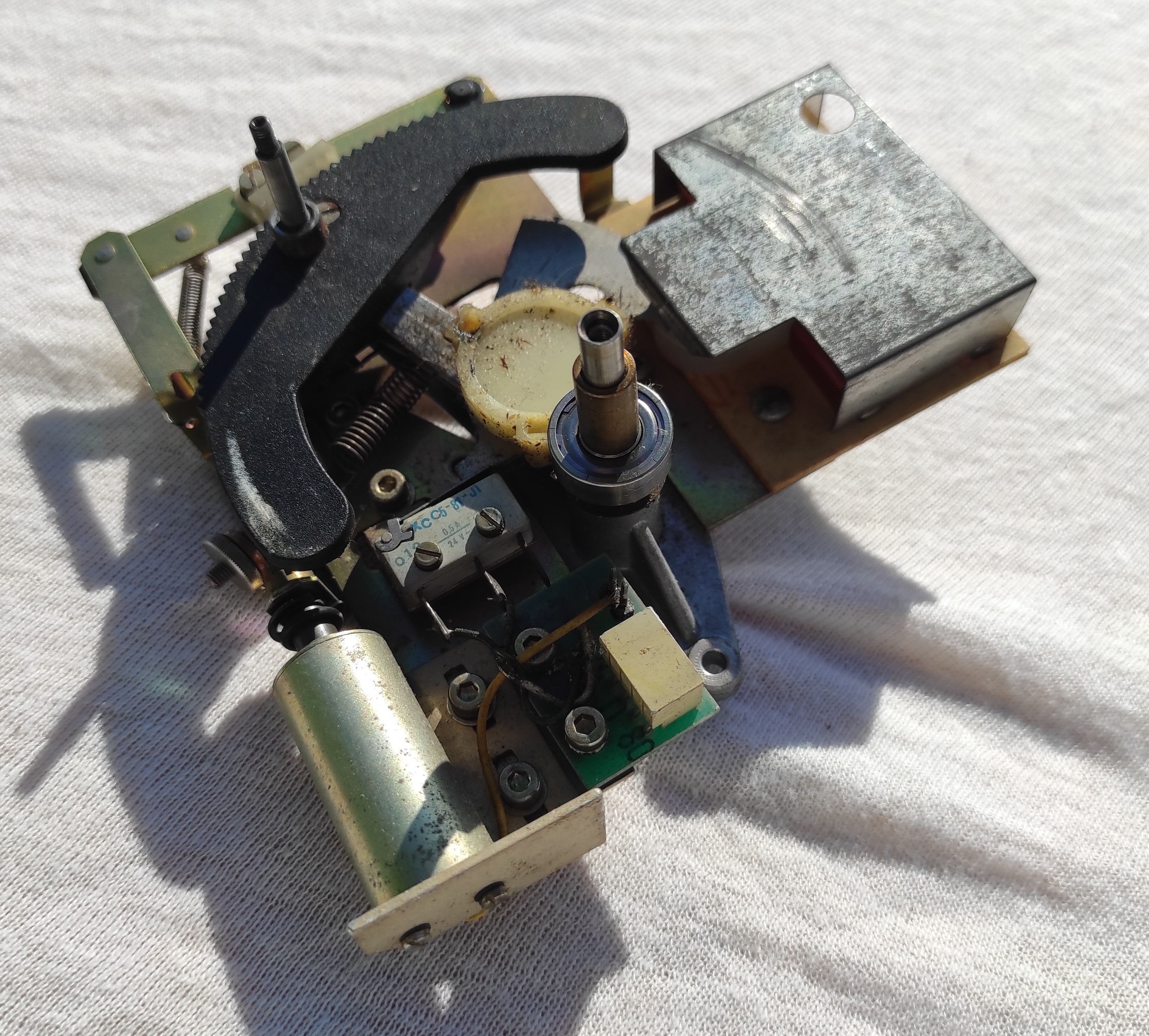 Studer ReVox B67 tape tension left PCB not tested #1