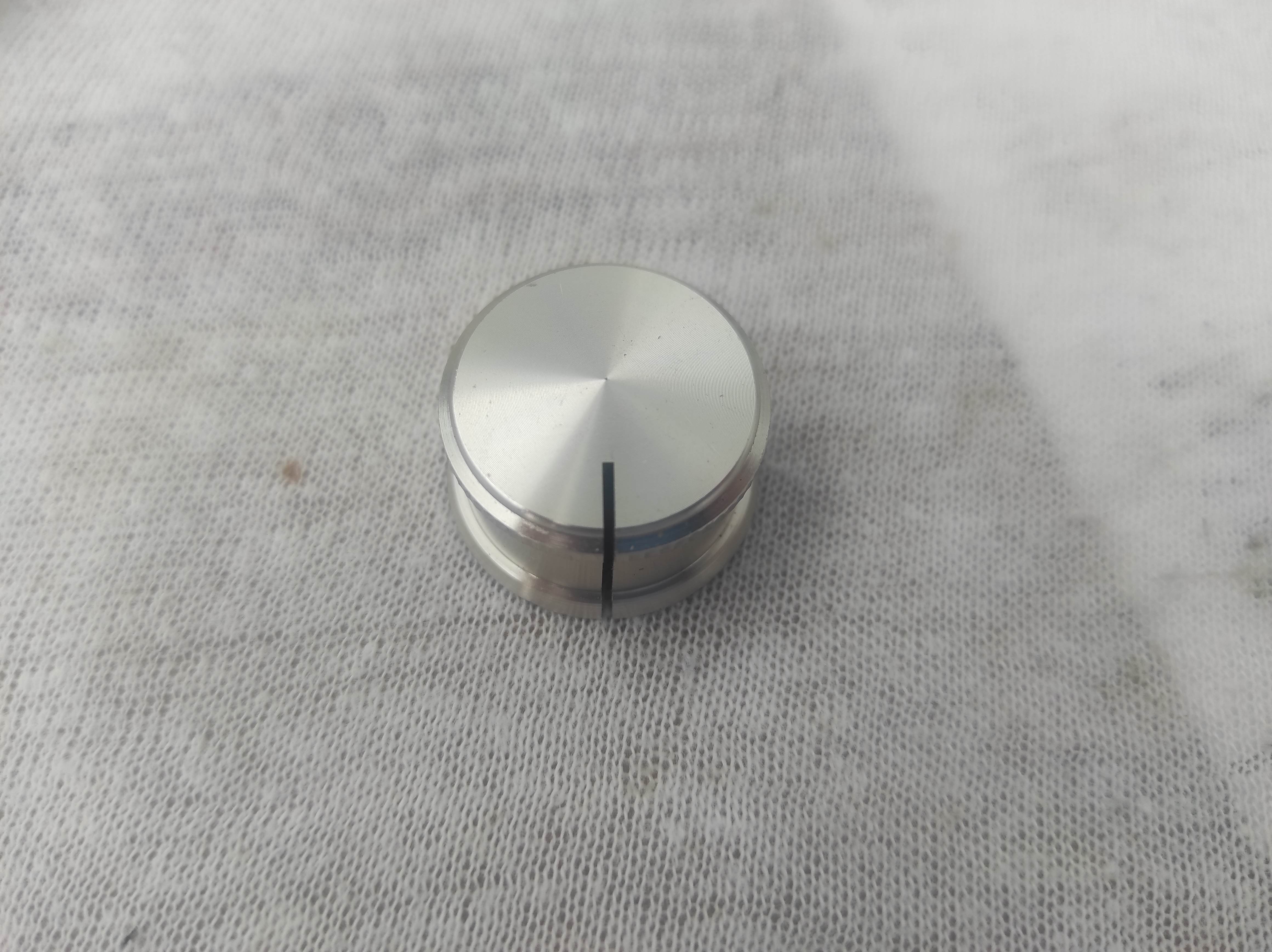 Accuphase E-203 speakers bass input treble knob used