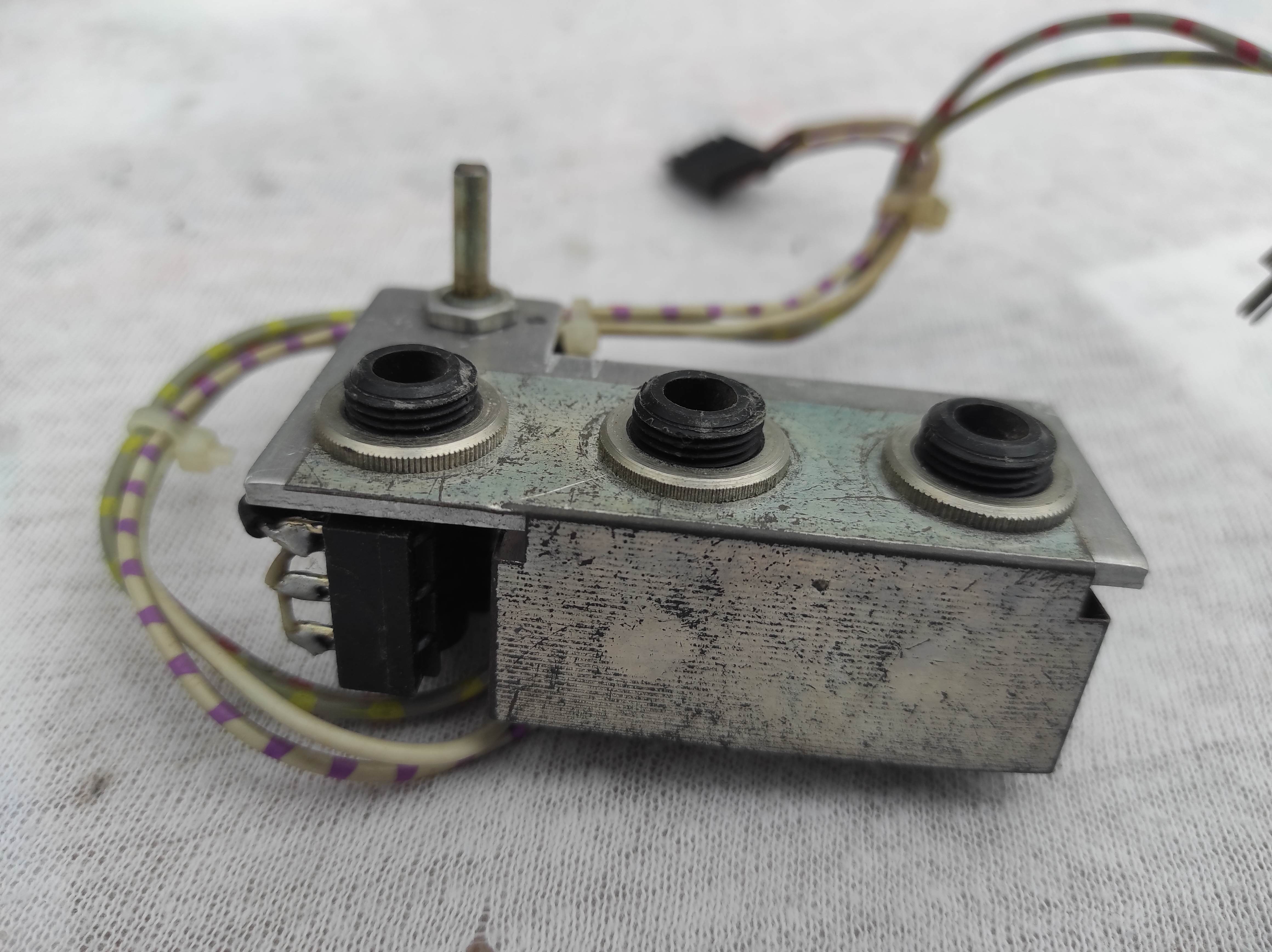 ASC AS 6000 headphones jacks volume regler