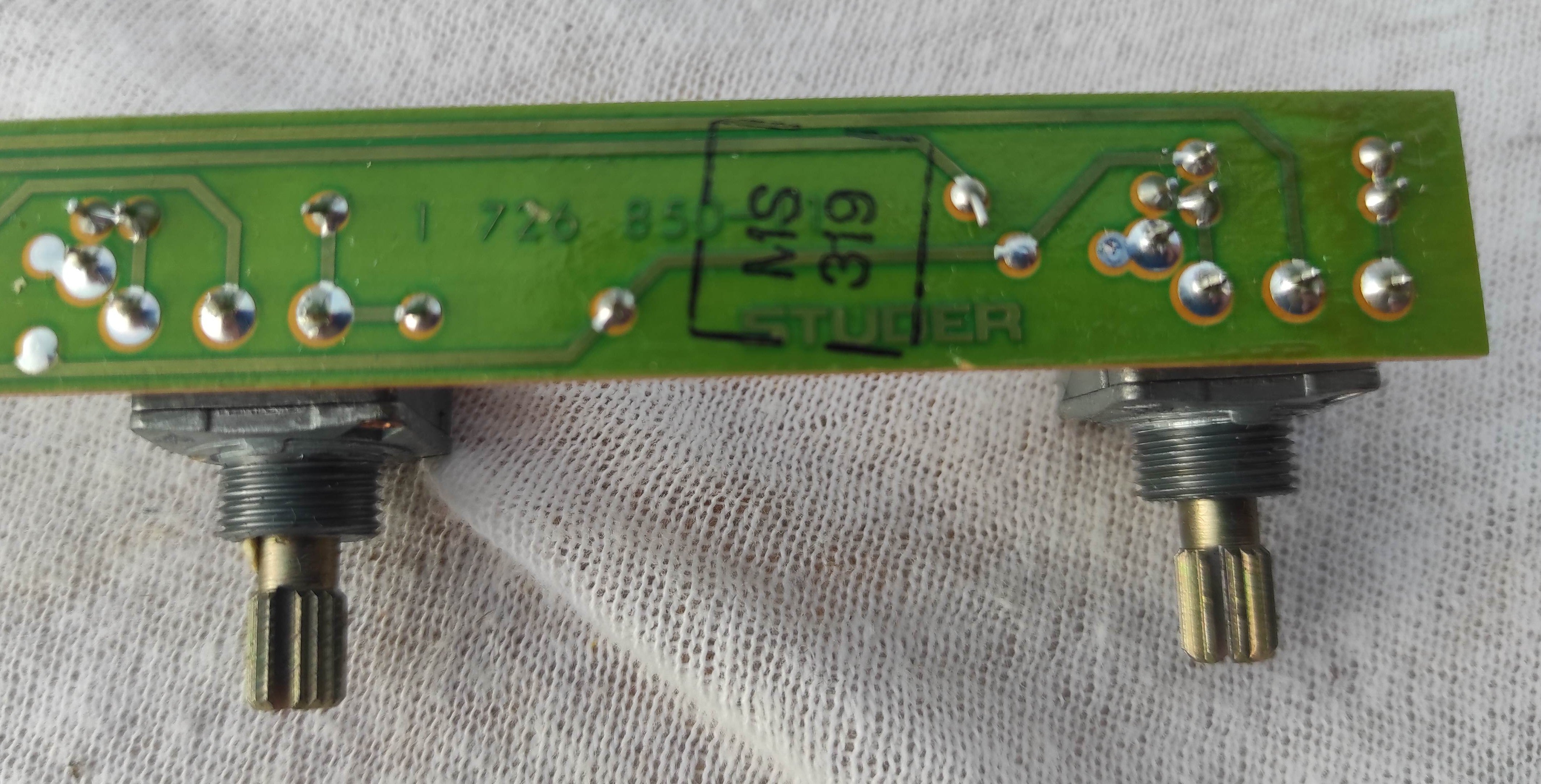 ReVox B261 1.726.850-11 PCB threshold display