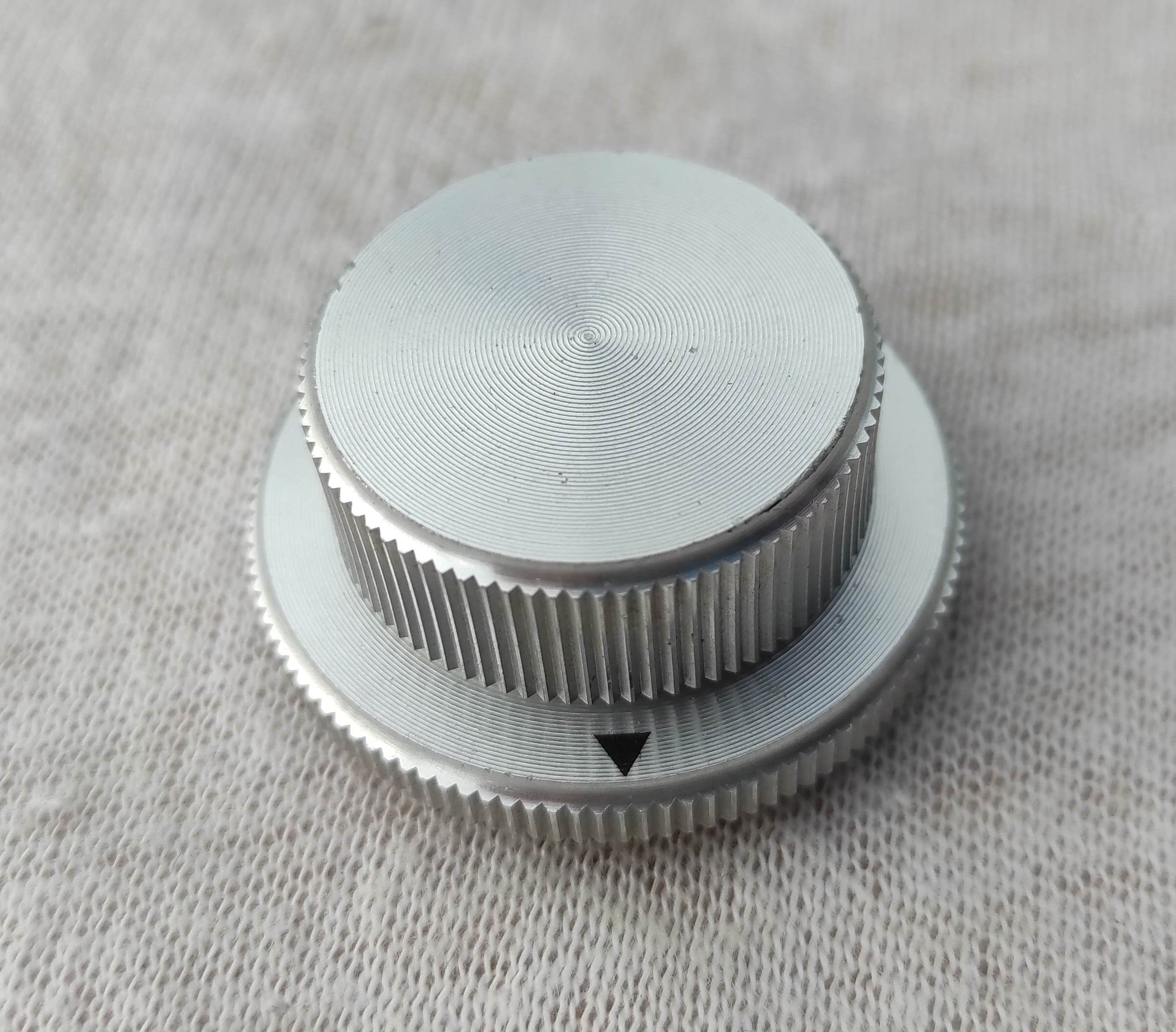 ReVox B750 VOLUME BASS TREBLE knob