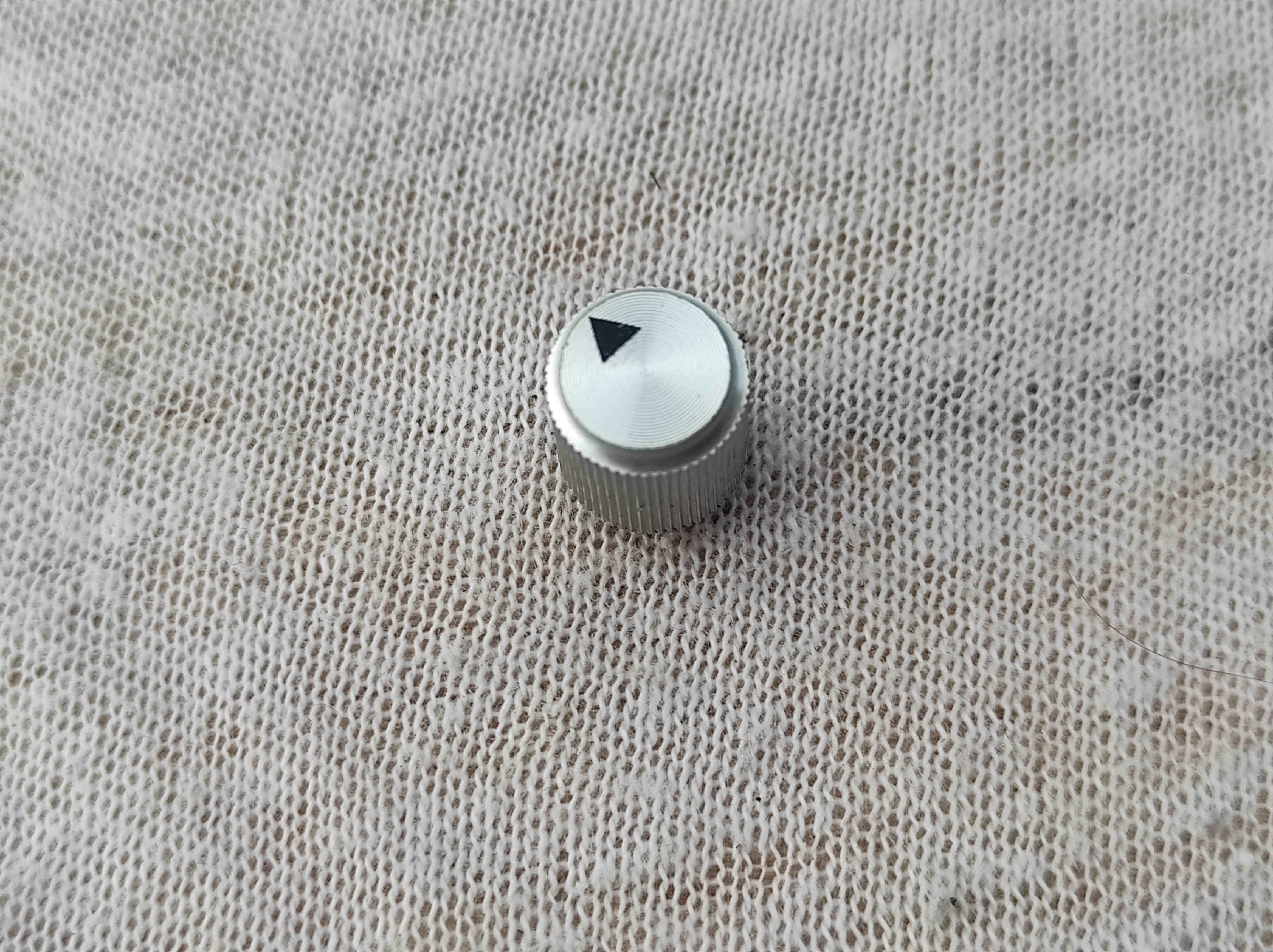 ReVox B760 output level threshold knob