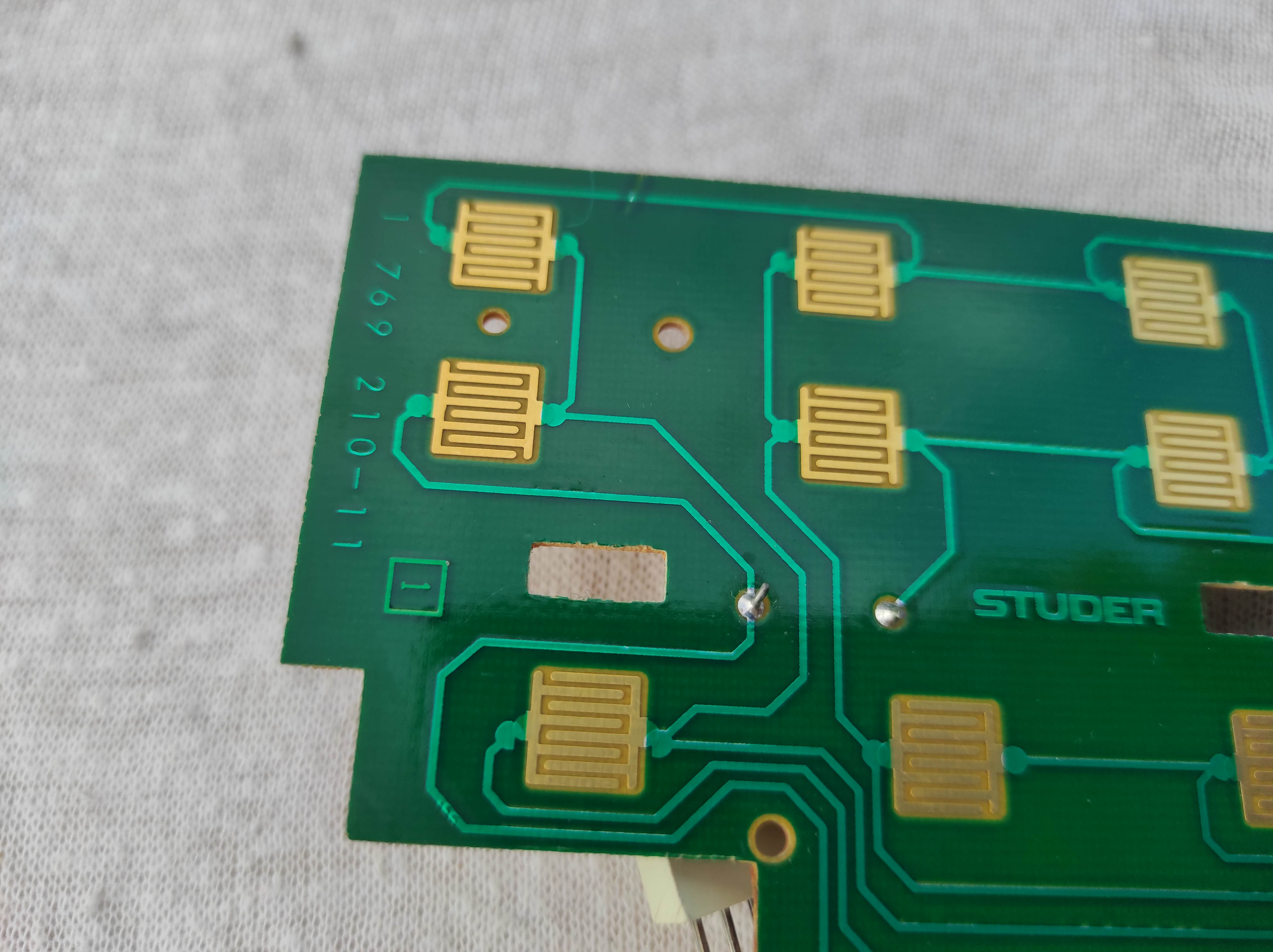 ReVox B225 1.769.210-11 keyboard left PCB, used