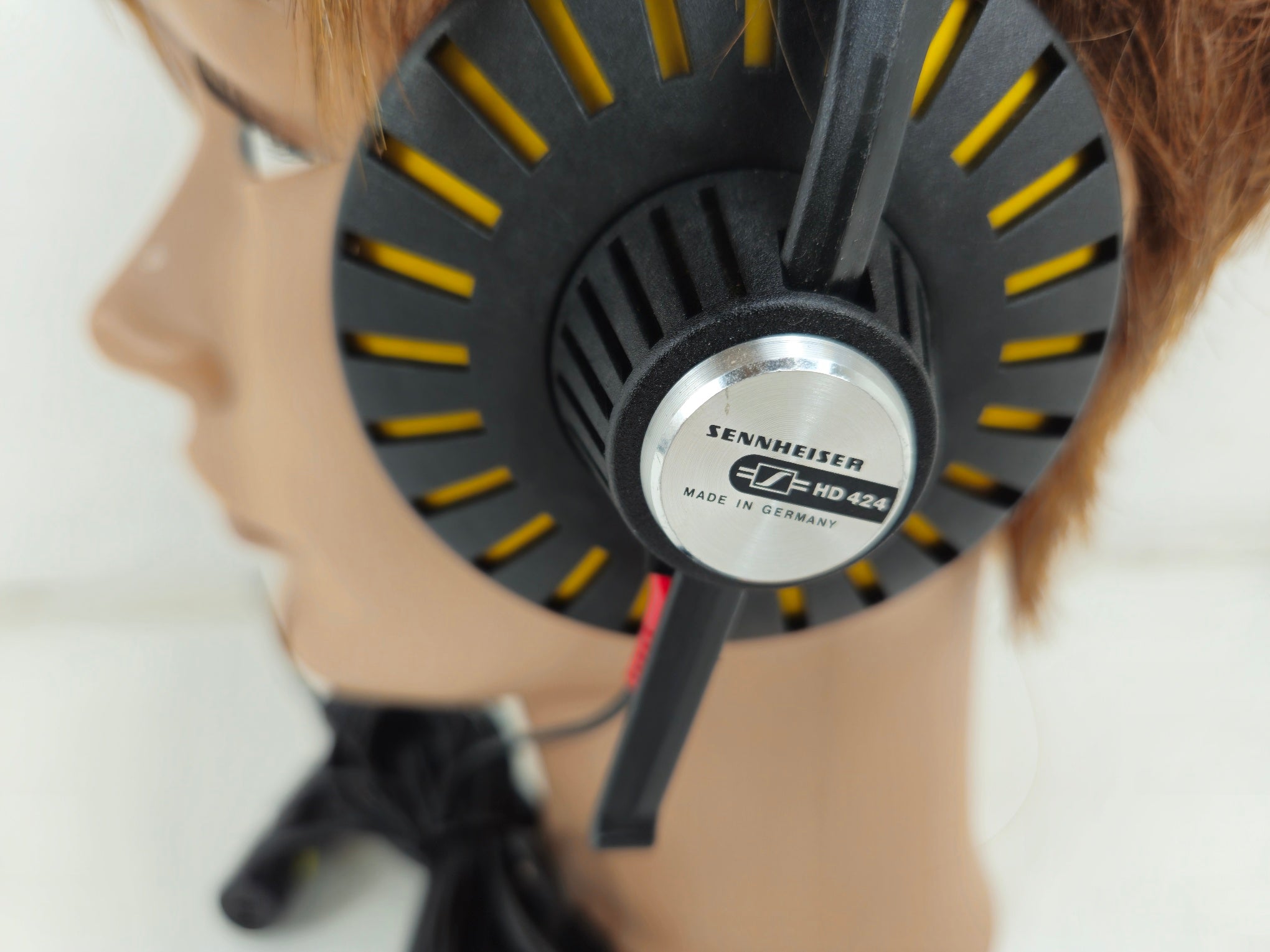 Sennheiser - HD 424 - Stereo Headphones