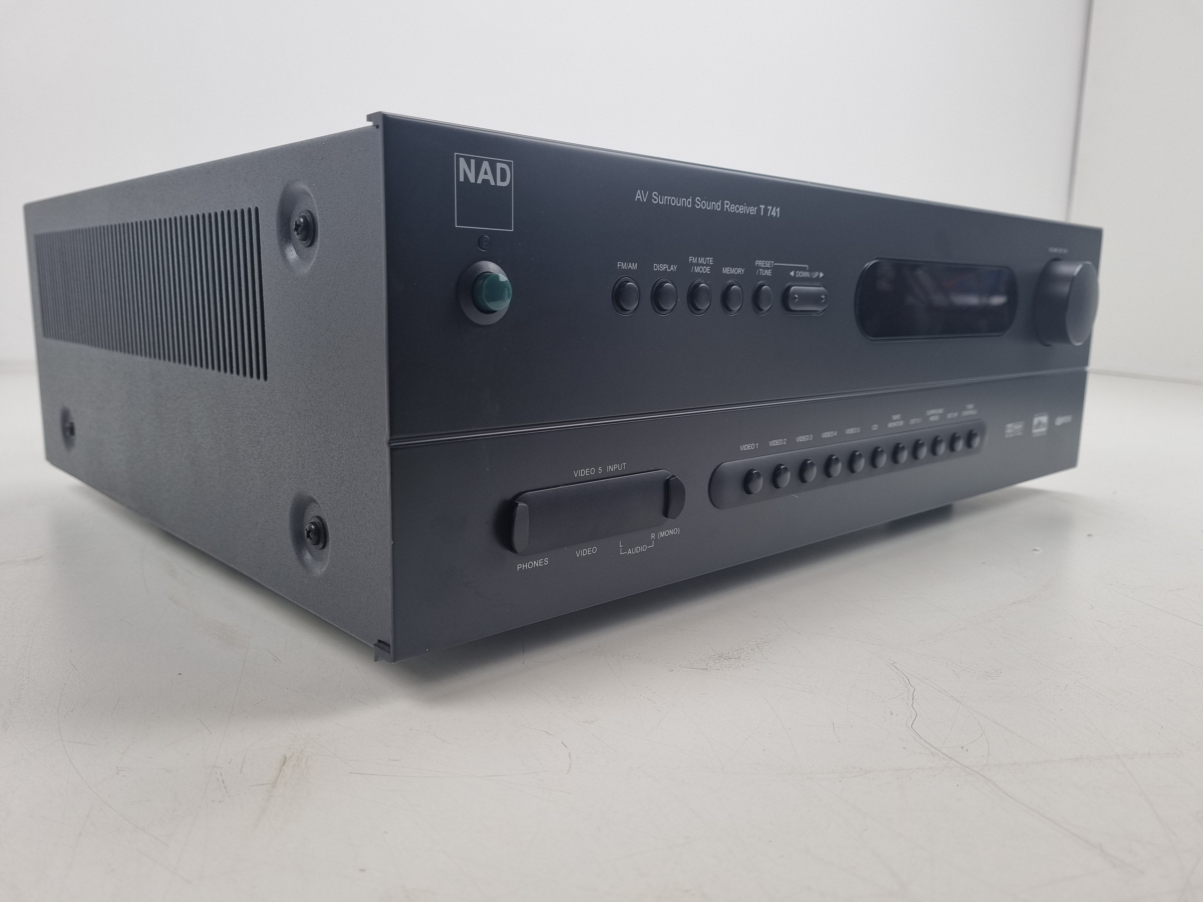 NAD - T741 - Surround Sound Receiver - With Manual