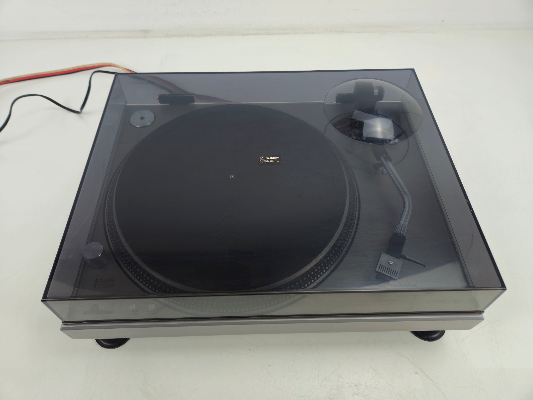 Technics - SL1200 MK1 - Direct-Drive Turntable - Dustcover - Shure SDS3 Cartridge