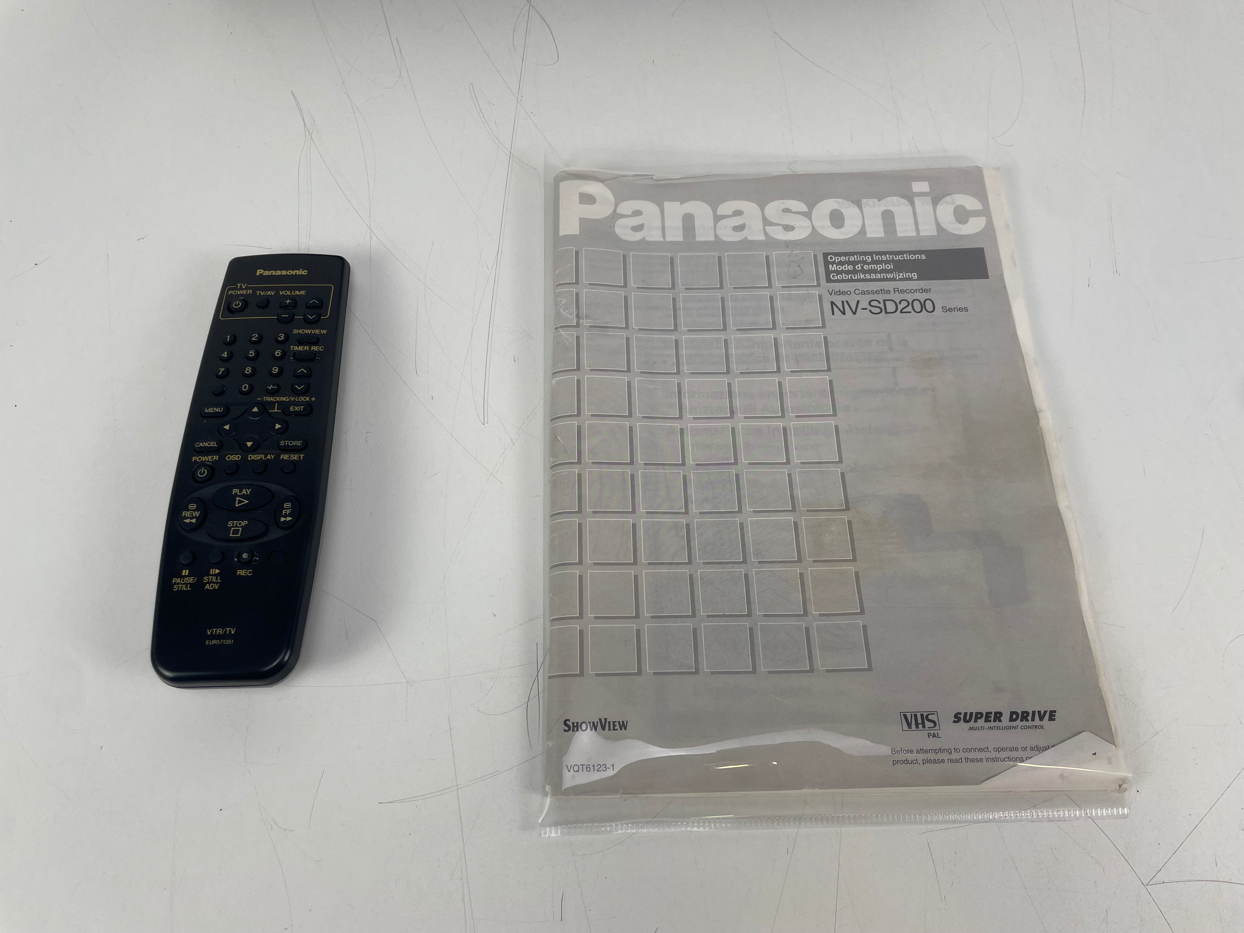 Panasonic - NV-SD200 - Video Cassette Recorder - VHS