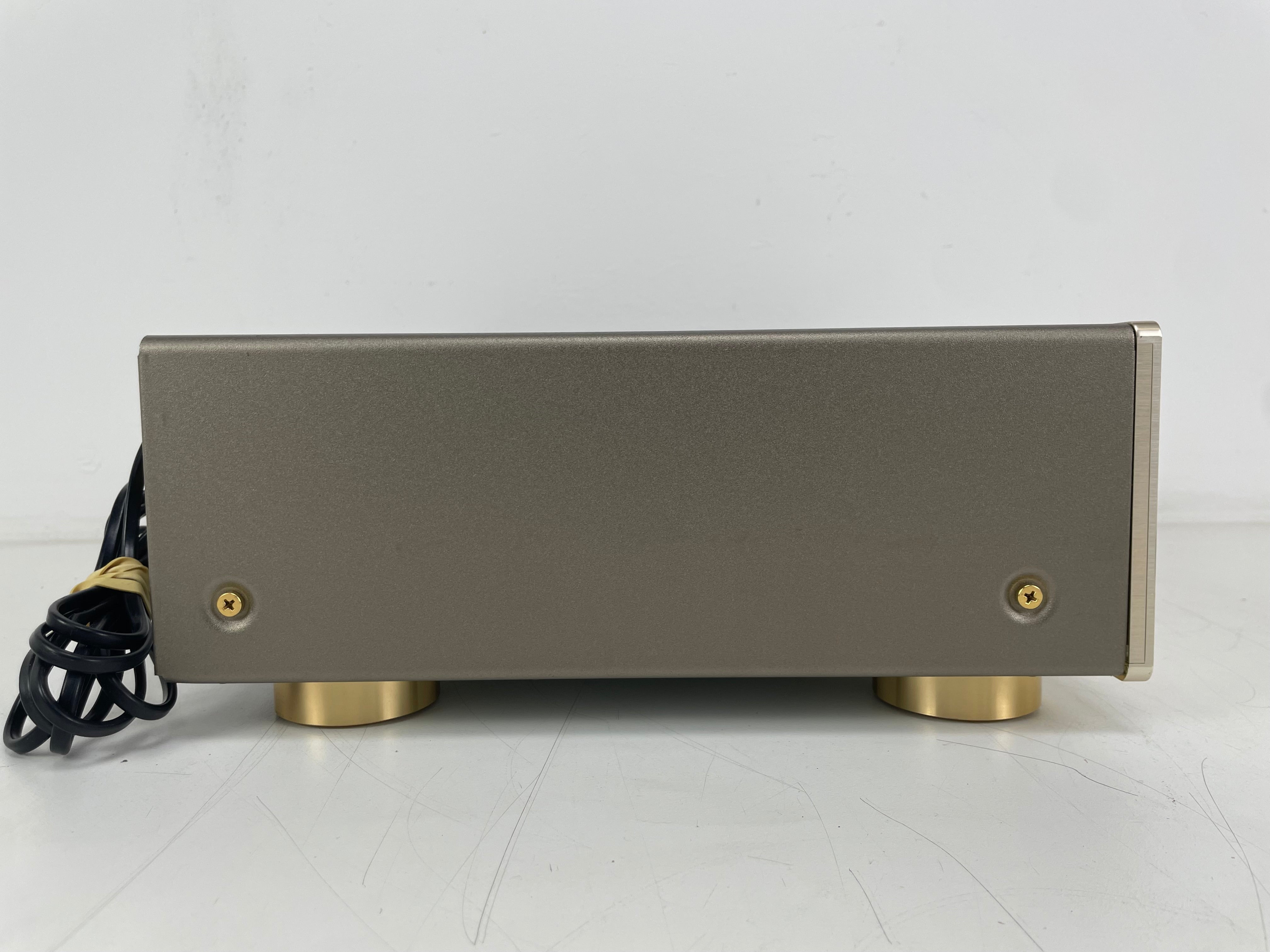 Denon - DCD-S10 - Pro CD-Player - Inc. Original Box/Remote - XLR Out