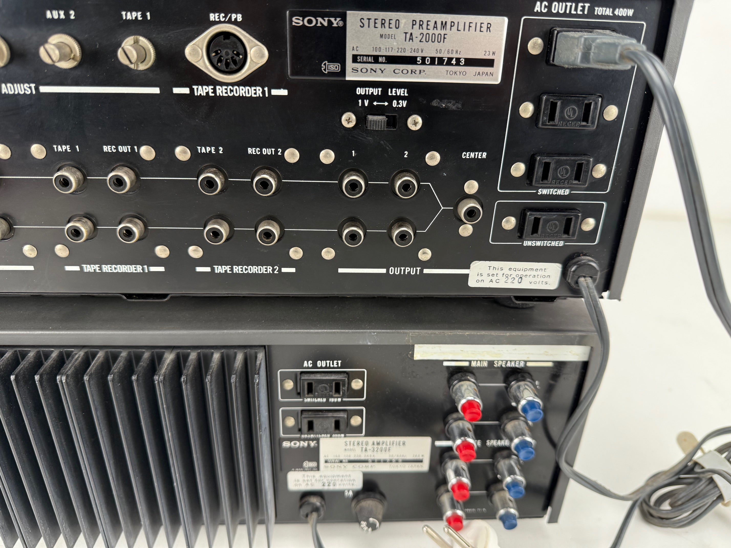 Sony ST-5130 tuner / TA-2000F voorversterker / TA-3200F stereo-versterker set