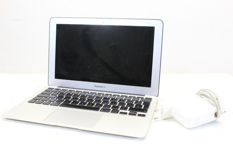 Apple Macbook Air A1370 With Charger