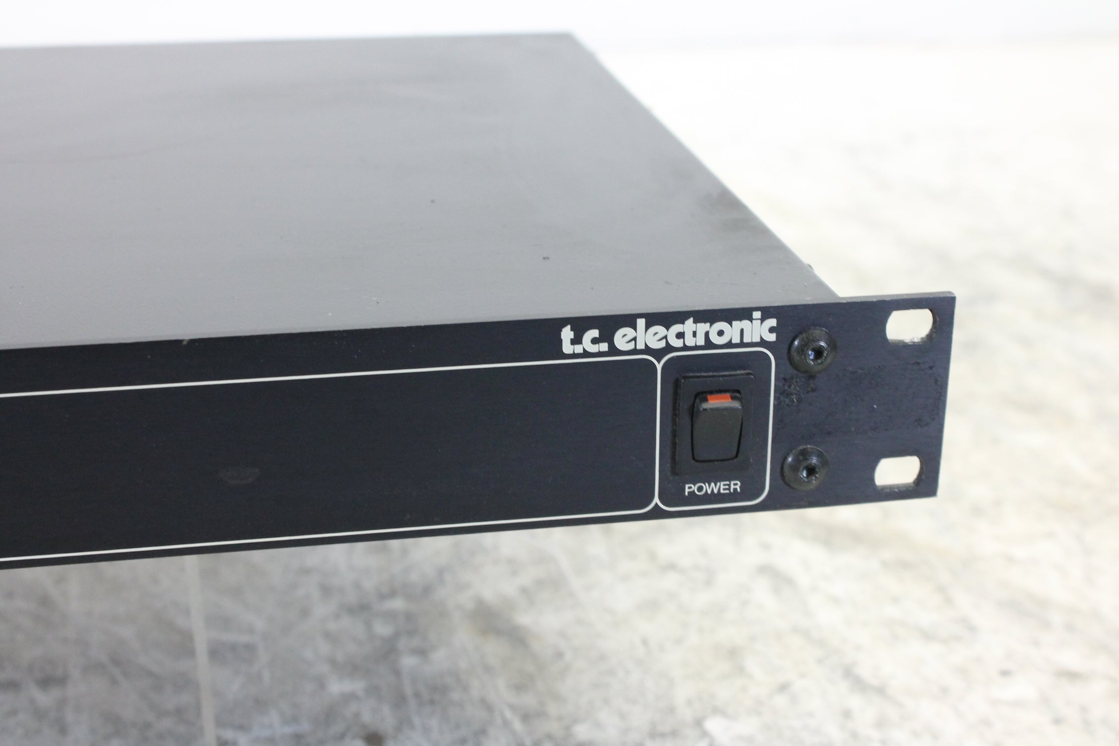 TC Electronic TC 1128X 28-bands grafische equalizer/spectrumanalysator (nr. 9)