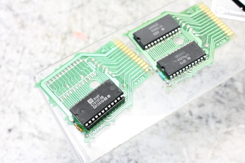 Atari 2 cartridges for Atari computers, contents unknown