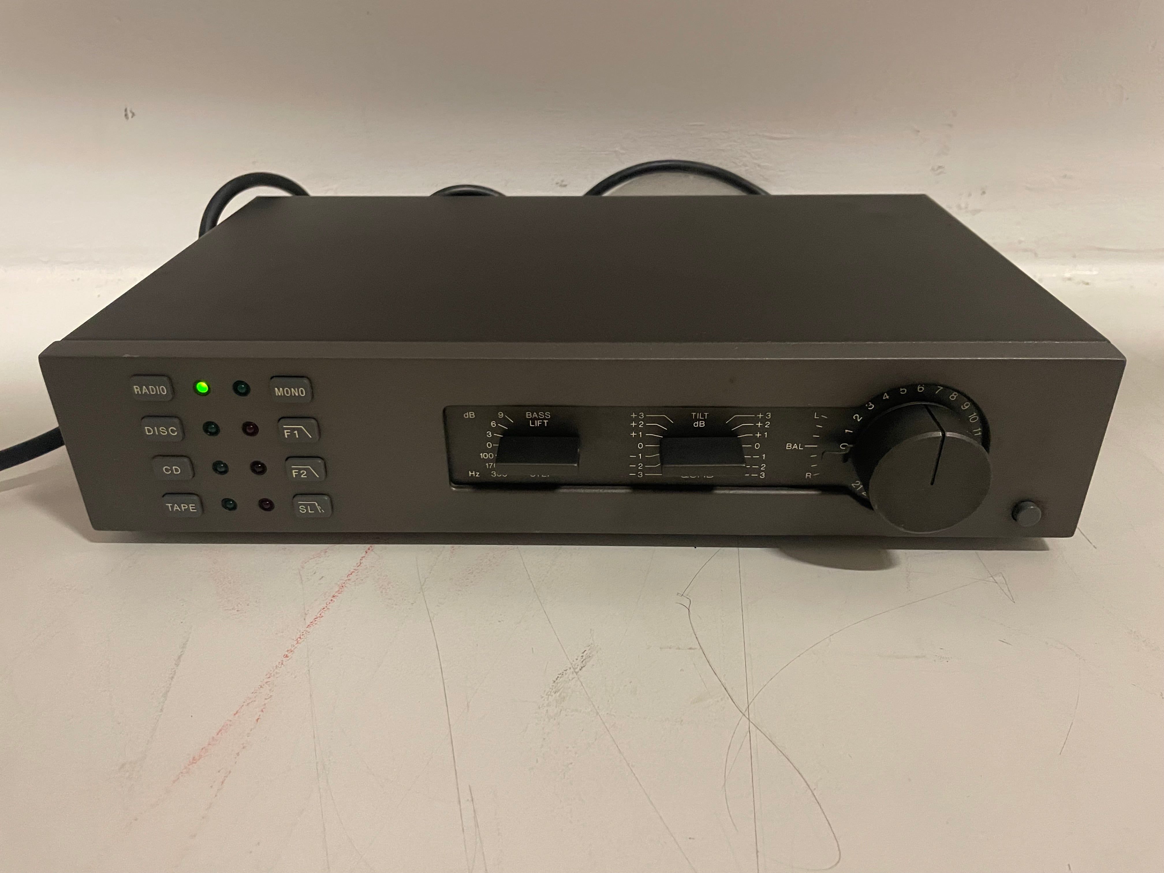 Quad - 34 Control Unit/303 Power Amplifier - Inc. Power/AUX Cable