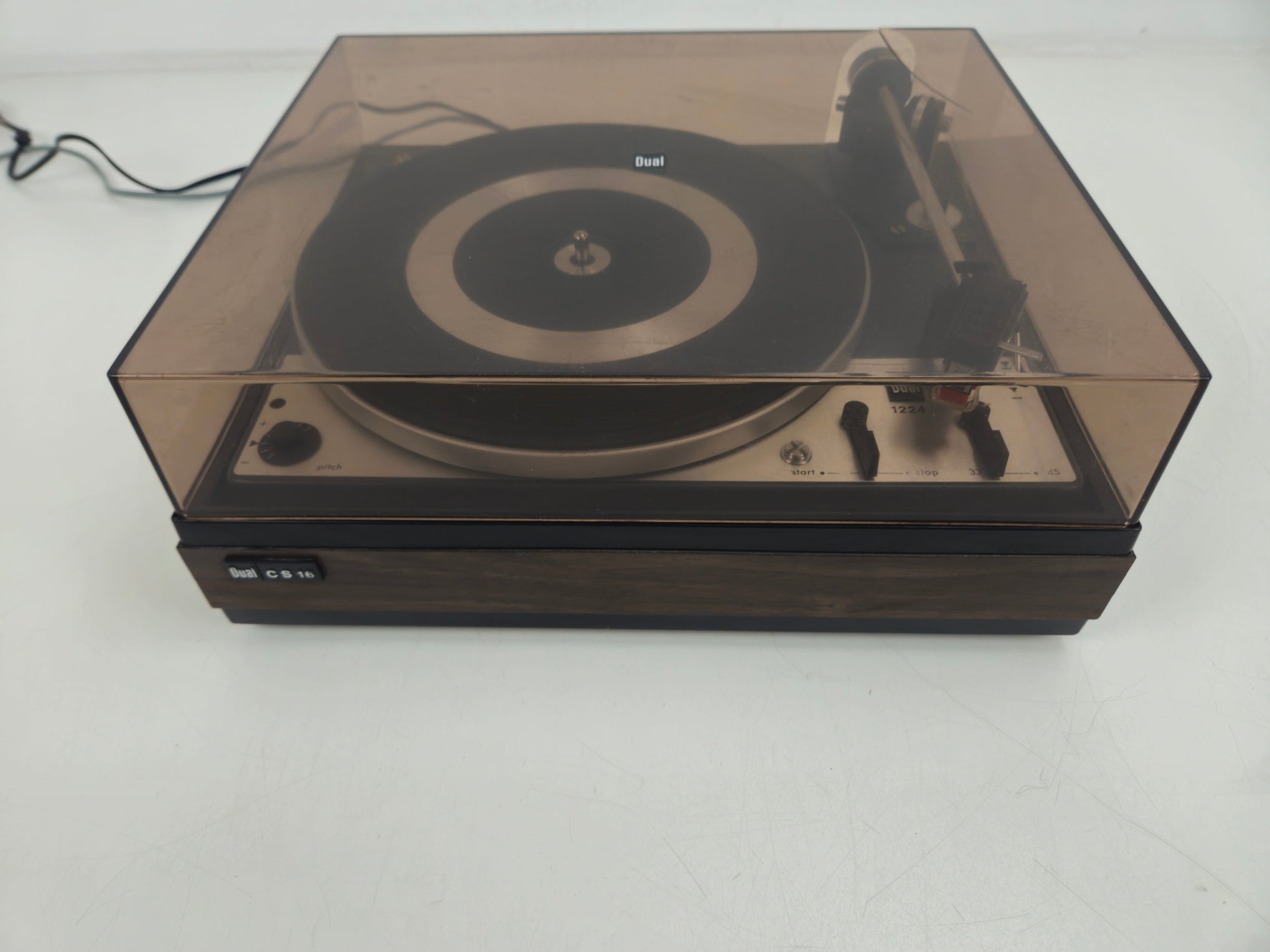 Dual - 1224 - 2-Speed Idler-Drive Turntable - CS 16 Plinth - DMS 200 Cartridge