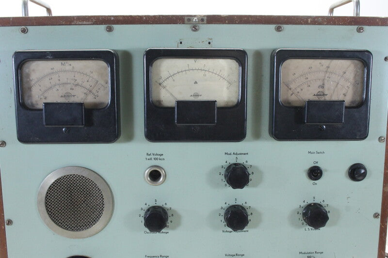 Brüel & Kjaer Heterodyne Voltmeter Type 2002