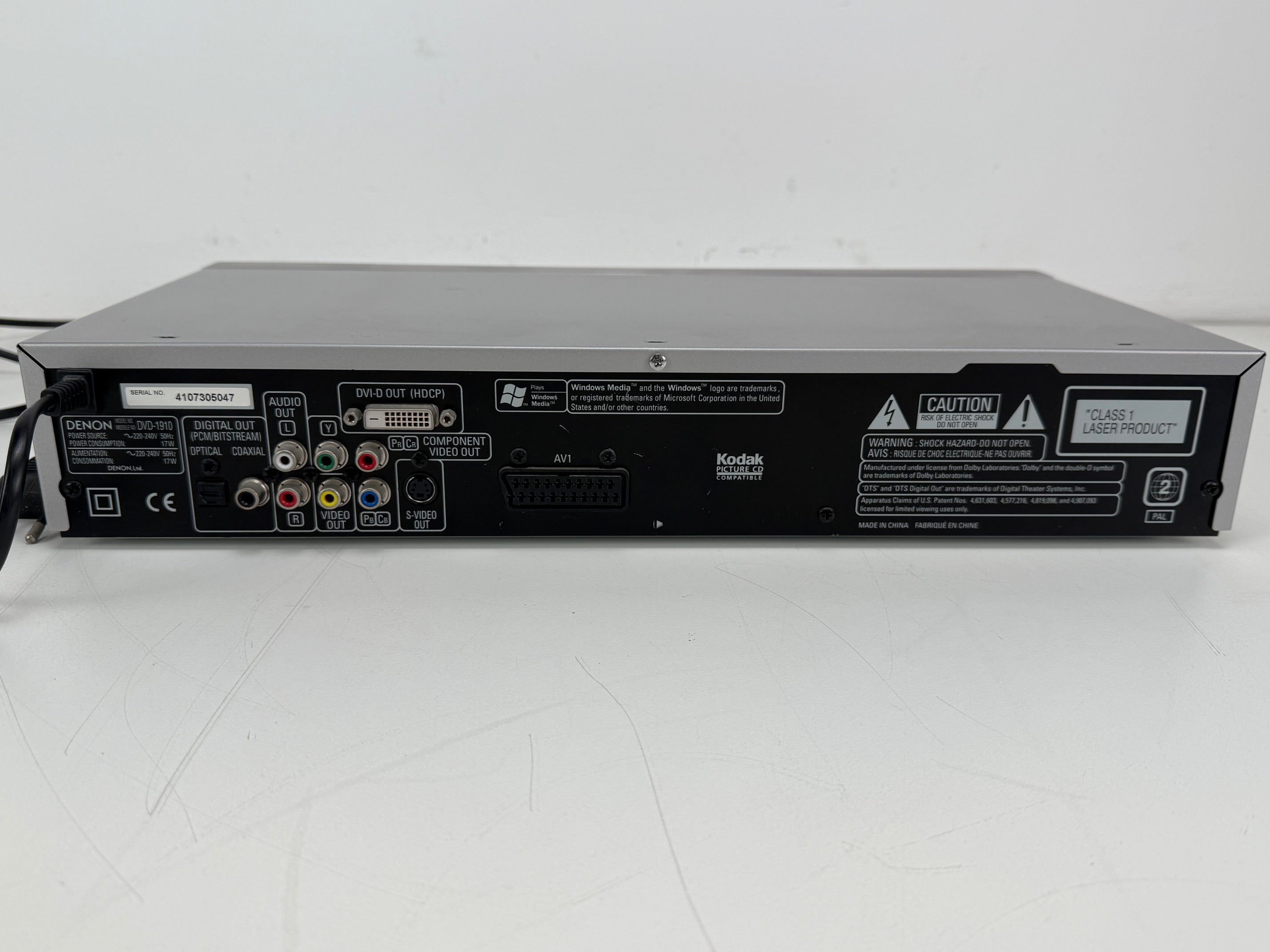 Denon DVD-1910 dvd-videospeler met originele doos, afstandsbediening en handleiding.
