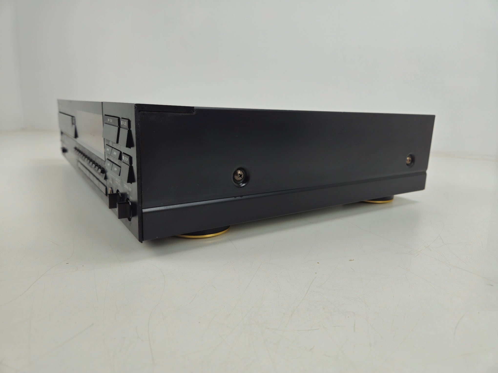 Denon - DCD-1700 - Stereo Compact Disc Player