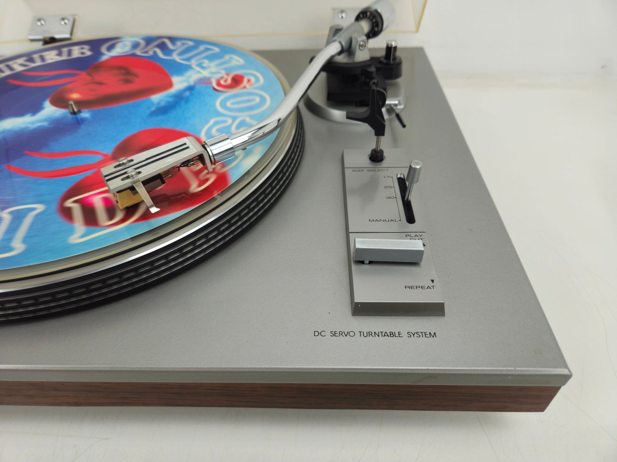 Toshiba - SR-F330 - Fully Automatic Turntable