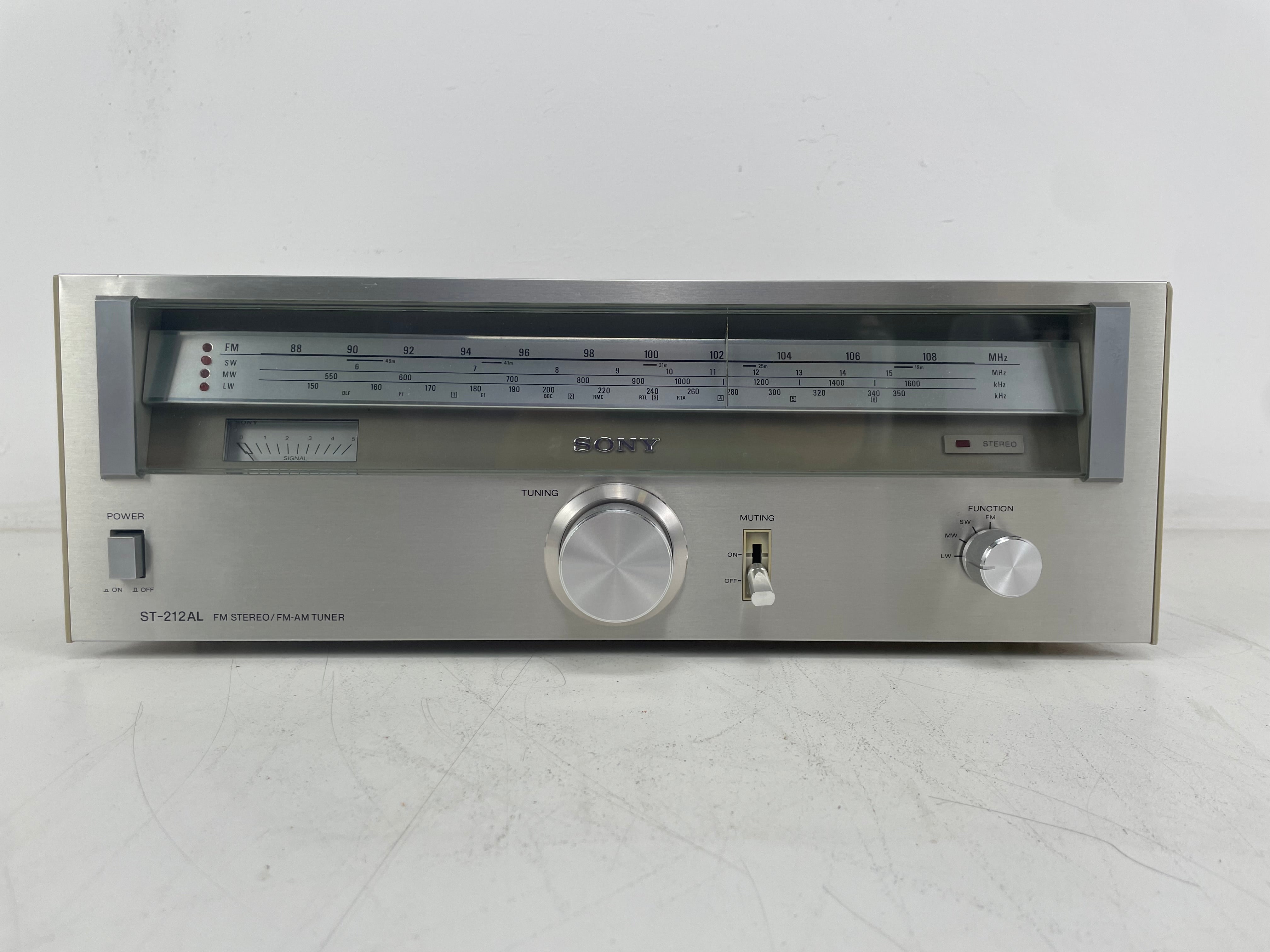 Sony - ST-212AL - FM Stereo/FM-AM Tuner