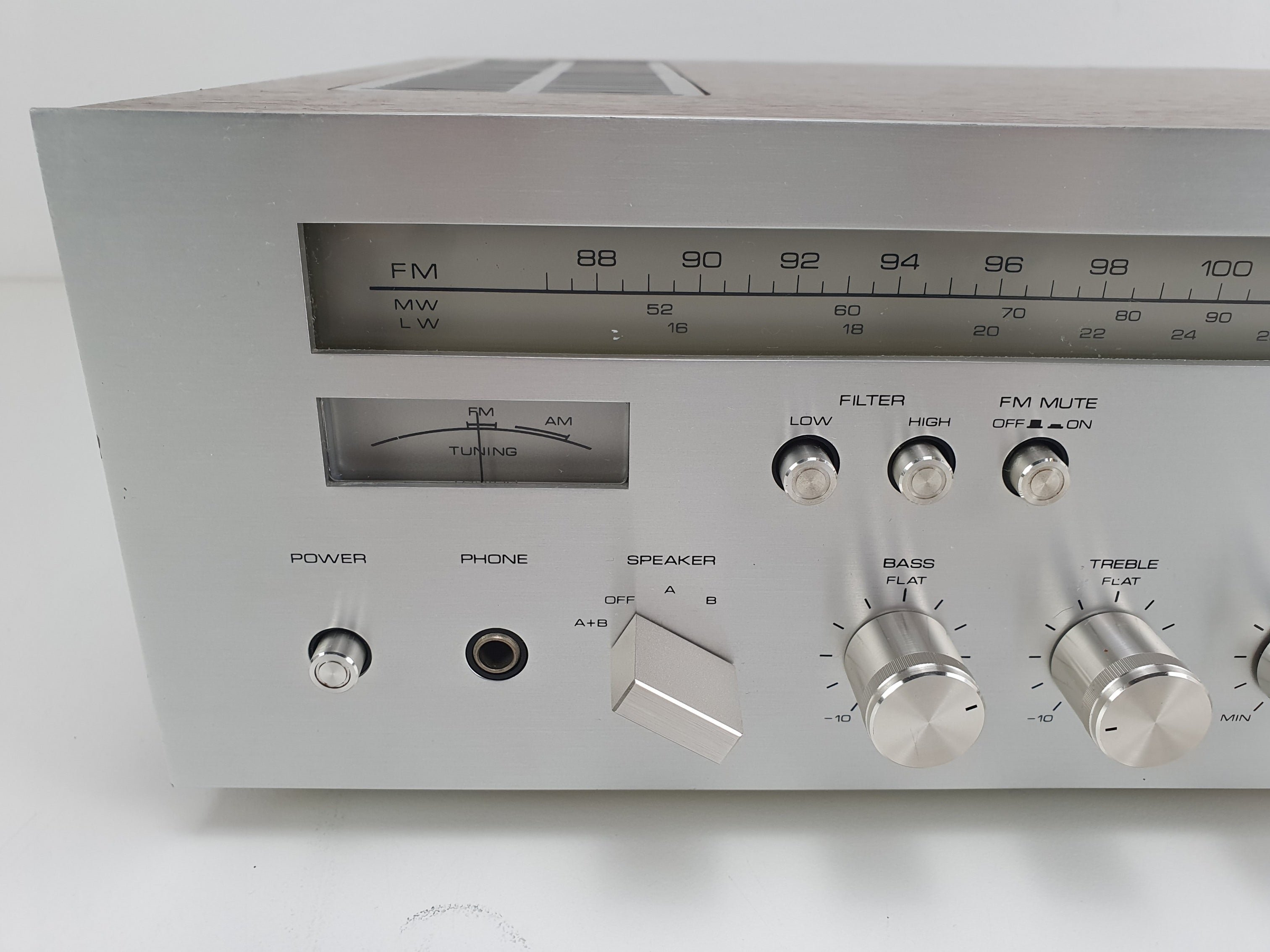 Akai AA-1020L nice looking Stereo Receiver - Fully serviced