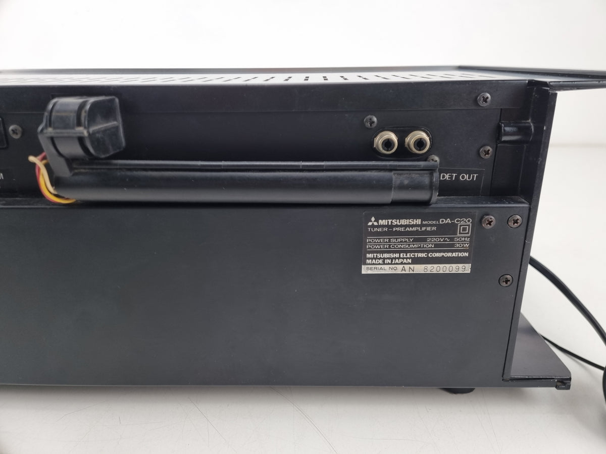 Mitsubishi DA-C20 Tuner Preamplifier - DA-A10 Stereo Power Amplifier -  Serviced set