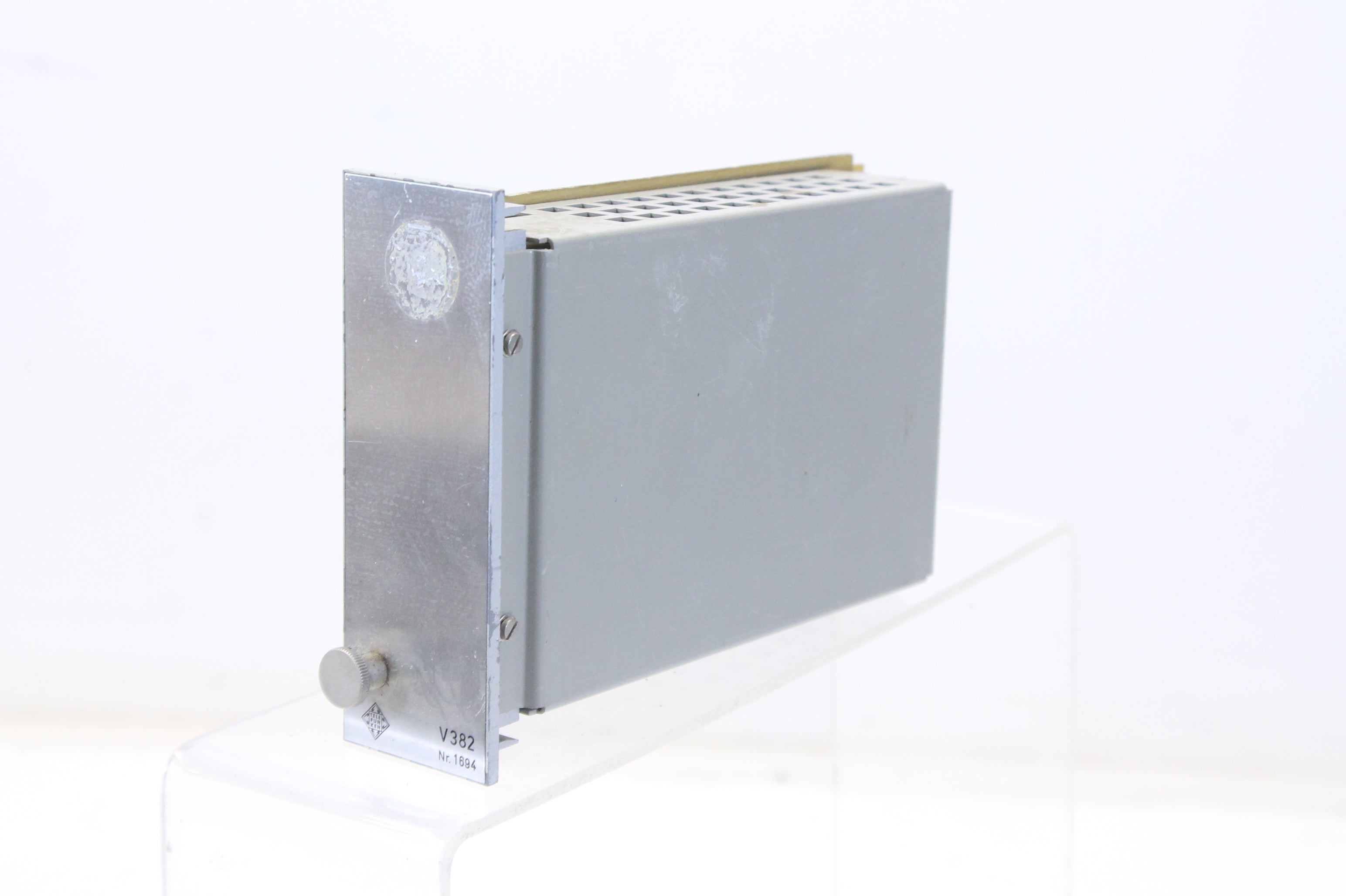 Telefunken V382 Line Distribution Amplifier
