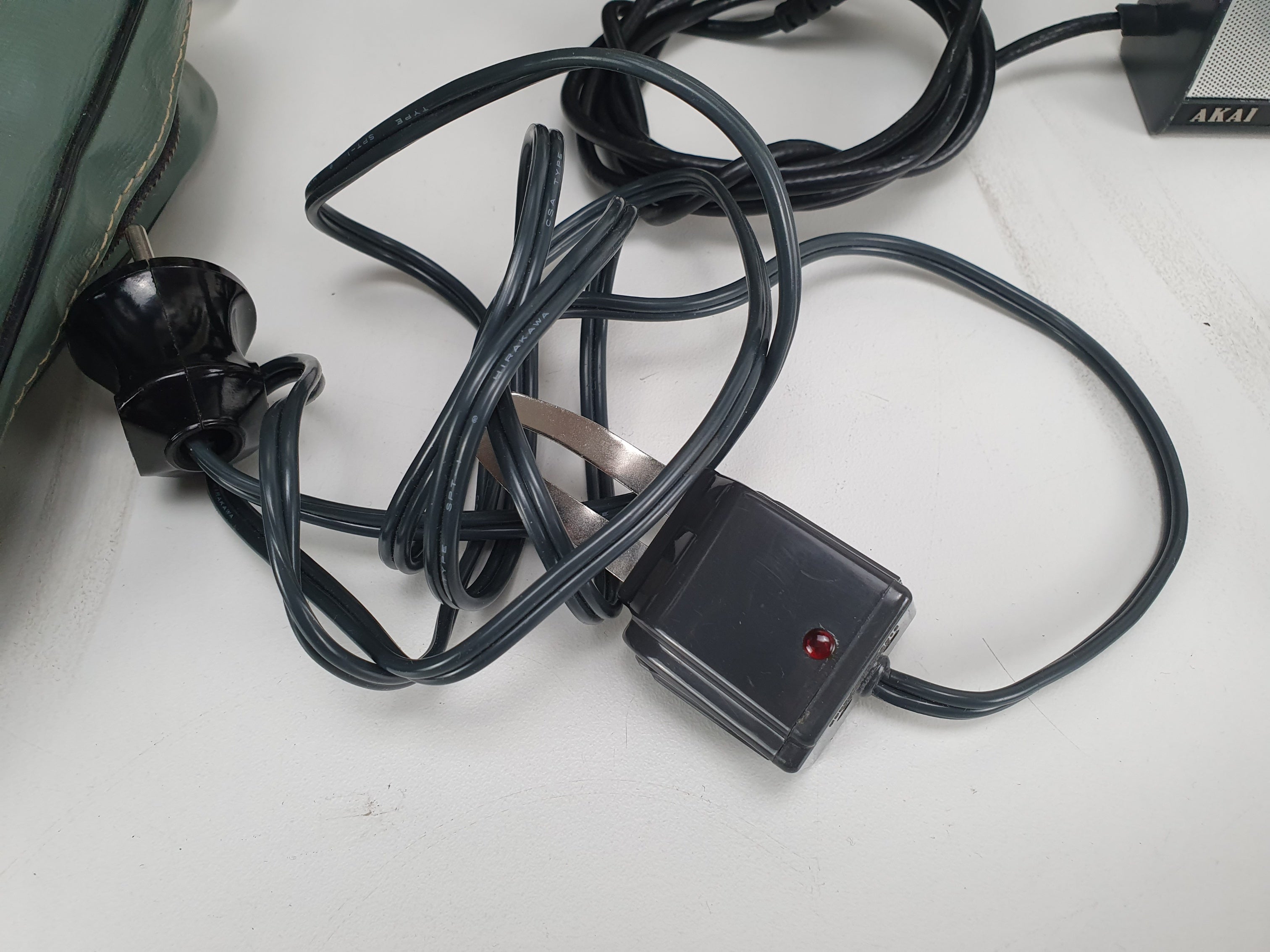 Akai M8 Stereo buizenbandrecorder - met microfoons, aandrukrol en demagnetiseerder