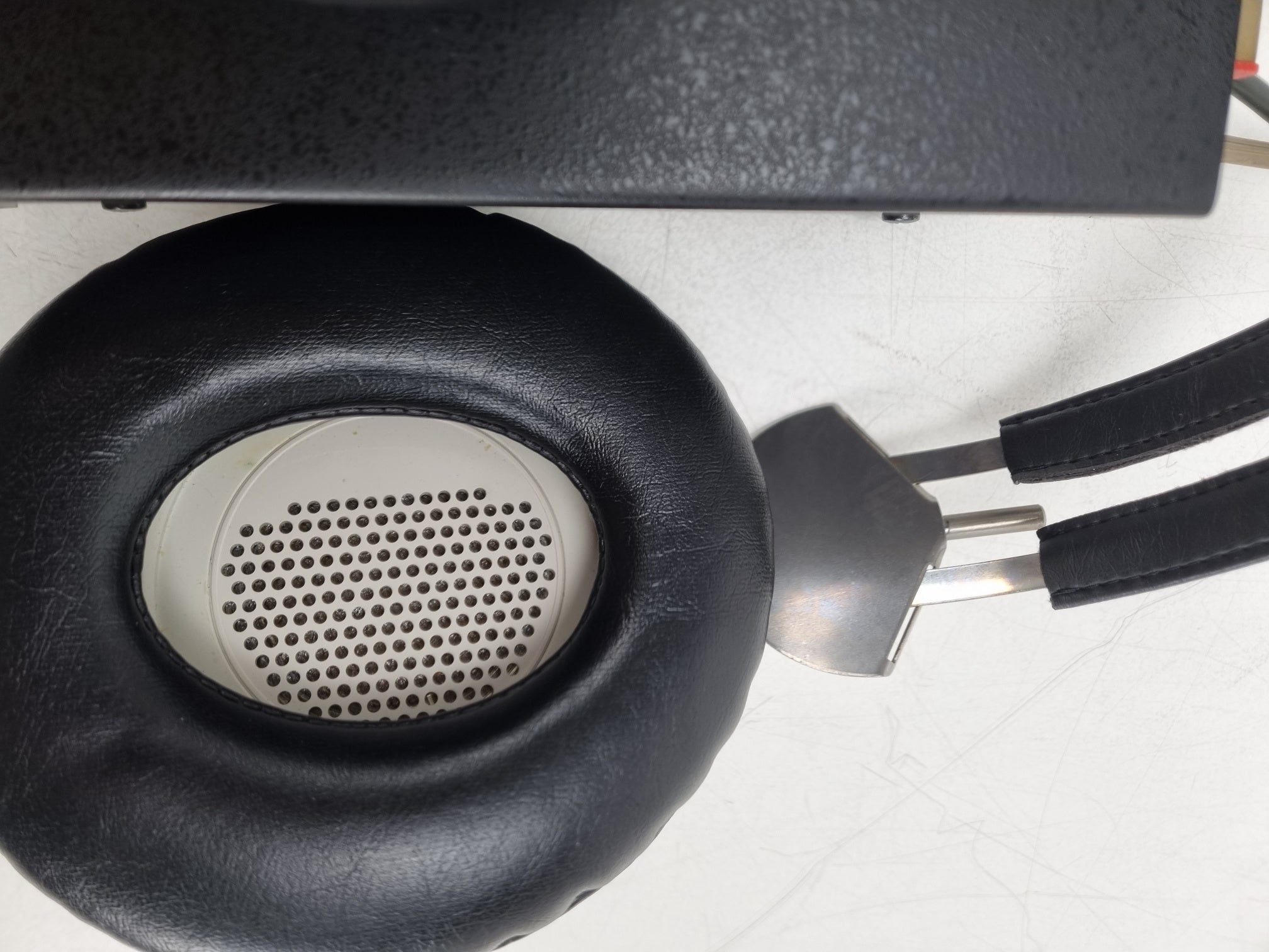 STAX SRD-6 - Adapter Elektrostatische Hoofdtelefoonversterker - SR-3 Oorluidspreker