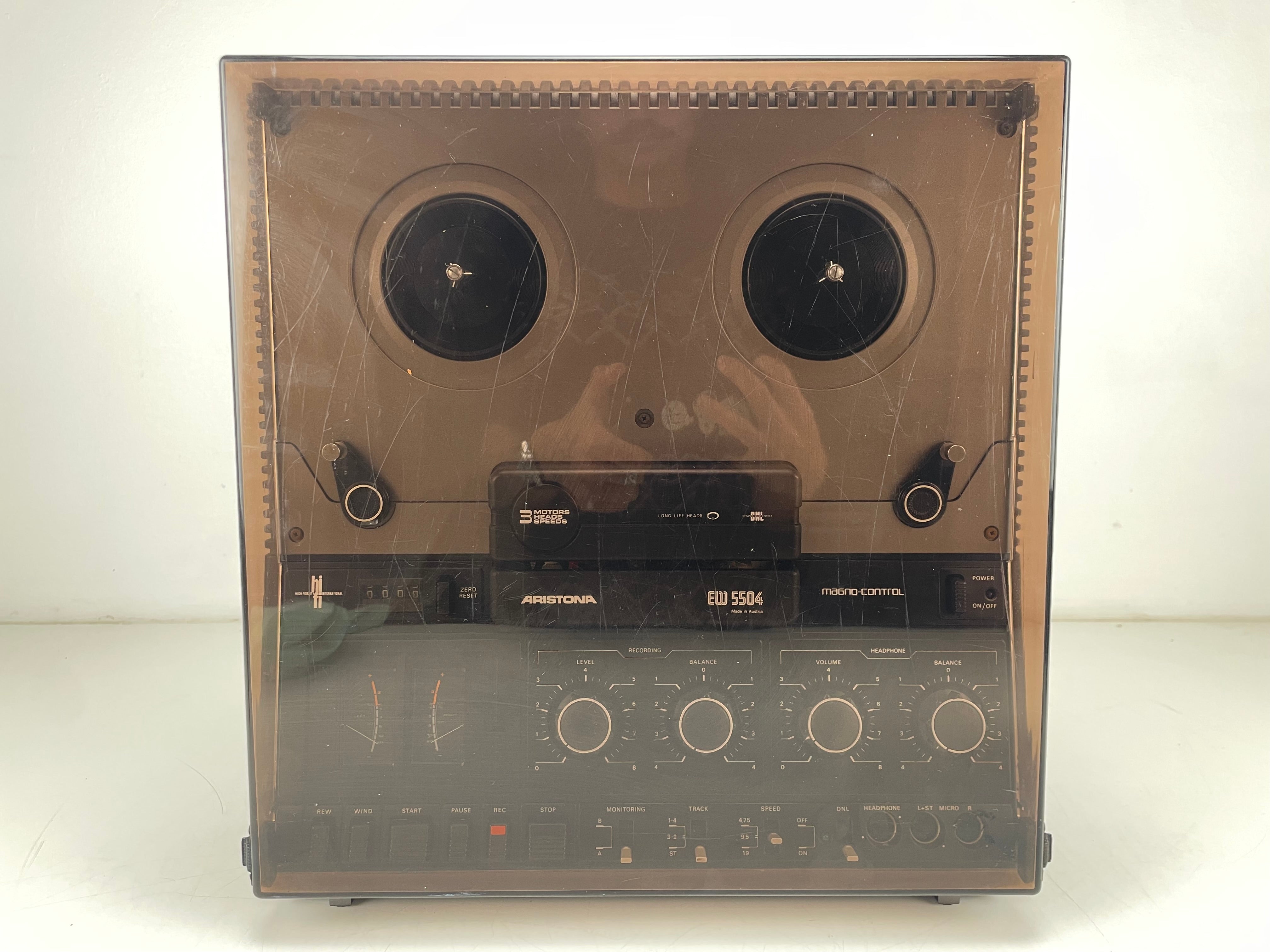 Aristona EW5504 bandrecorder – Potentiometers gereinigd en nieuwe snaren