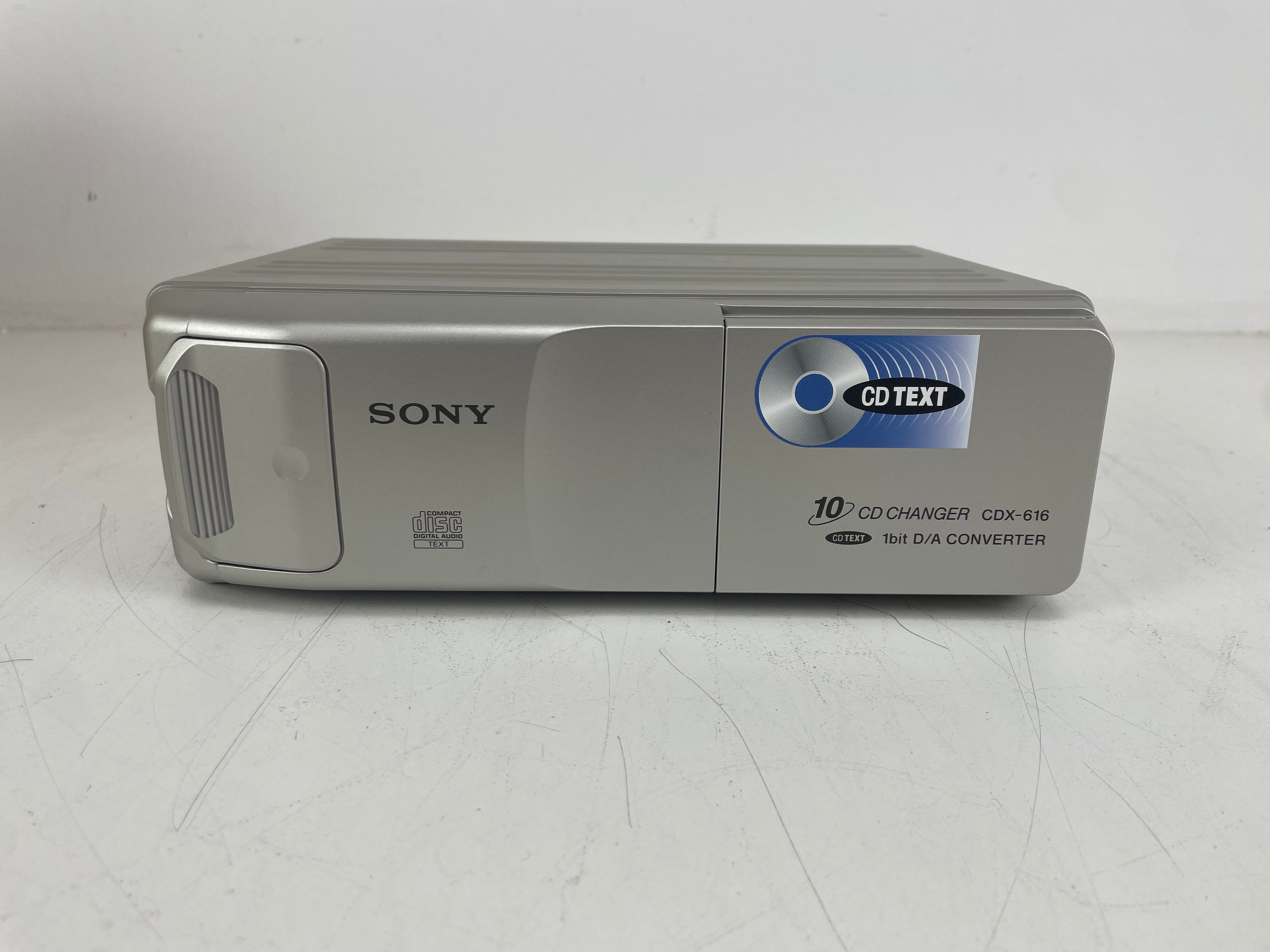 Sony - CDX616 - CD Changer - Inc. Original box/Accessoires - NOS