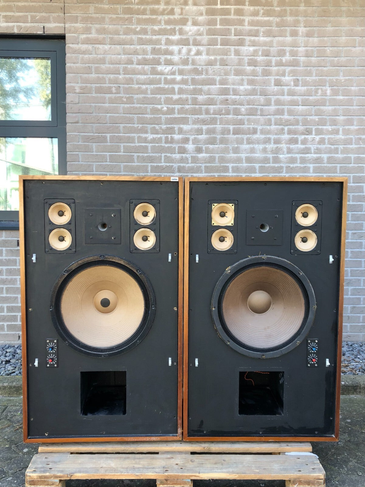 Cadac Custom Mastering Speakers set - With Amplifiers, and Crossover - Serviced