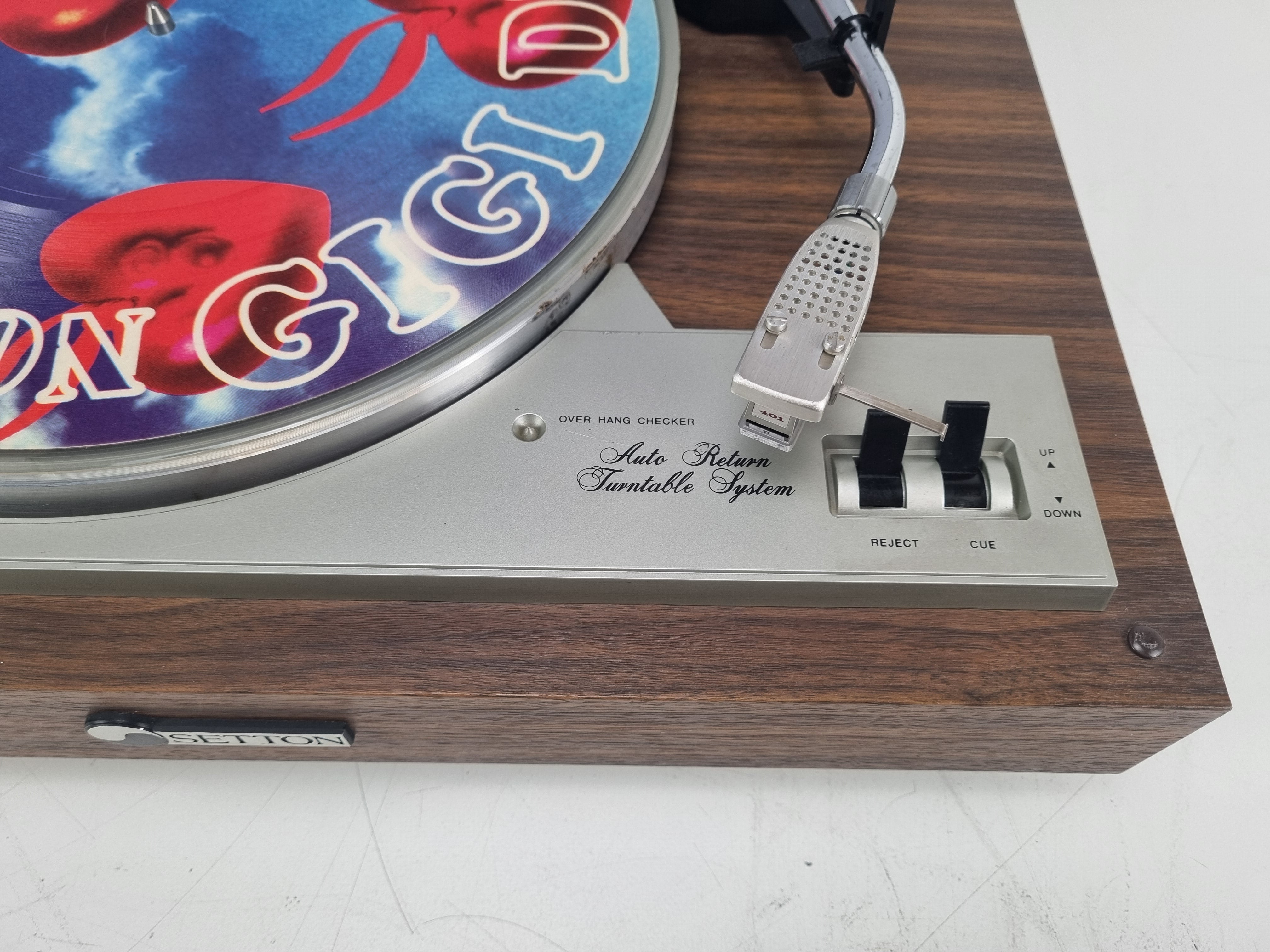 Setton - MR-110 Turntable - Belt Drive - New Belts - New Stylus - Rare