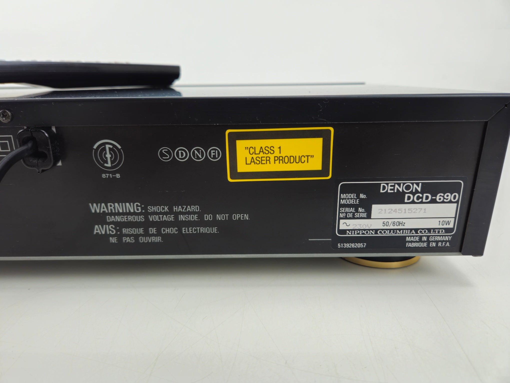 Denon - DCD-690 - Compact Disc Player - With Remote