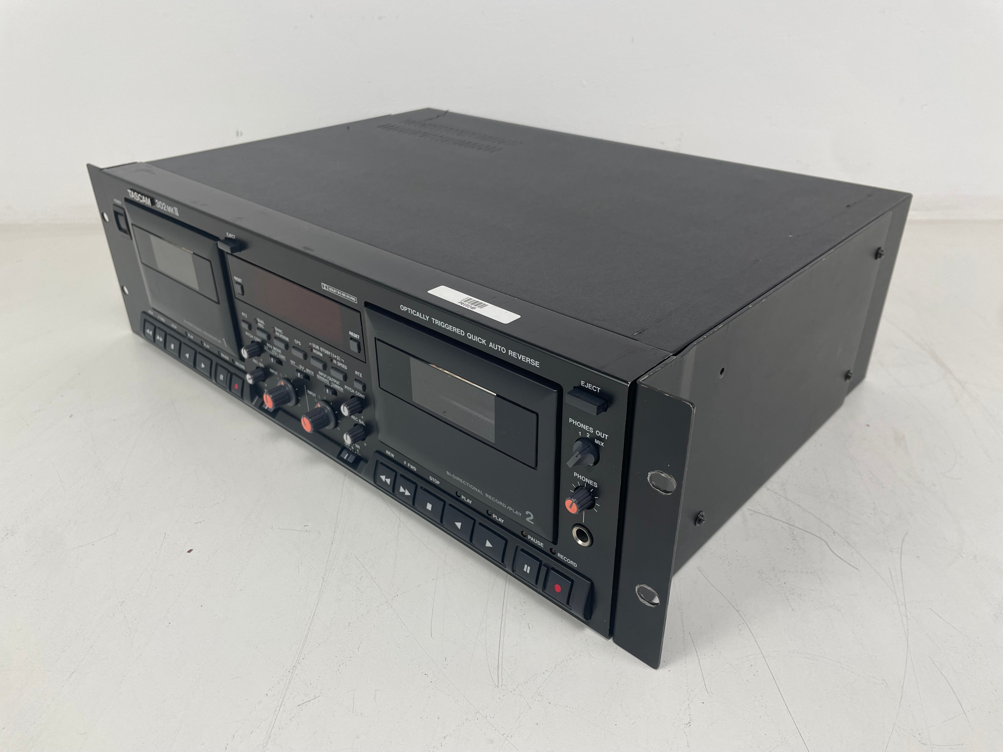 Tascam - 302 MK2 - Double Cassette Deck - 2-Head - Serviced (New Belts) - 19" Rack