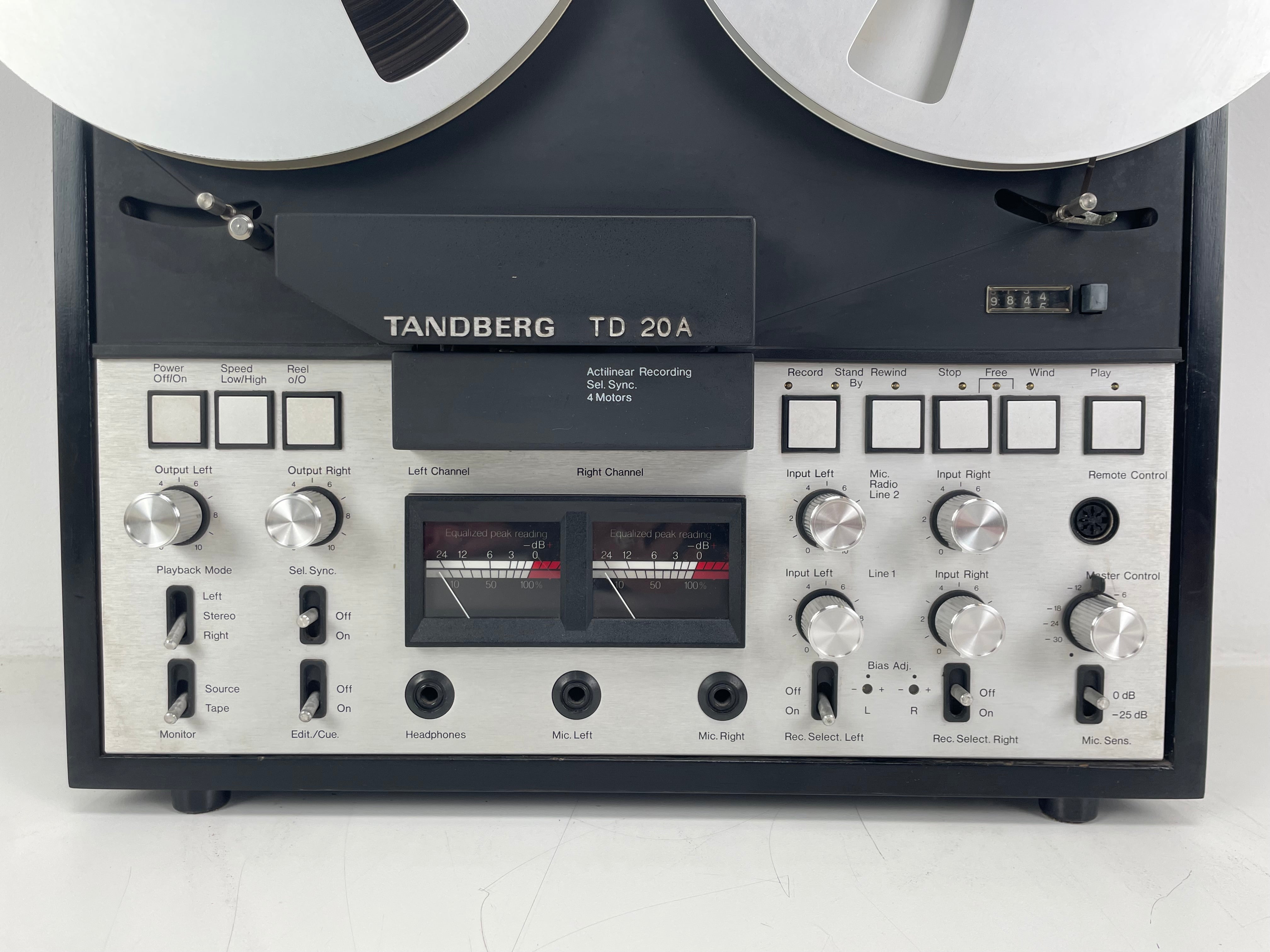 Tandberg - TD 20A - Reel to Reel Recorder - W/ Manual