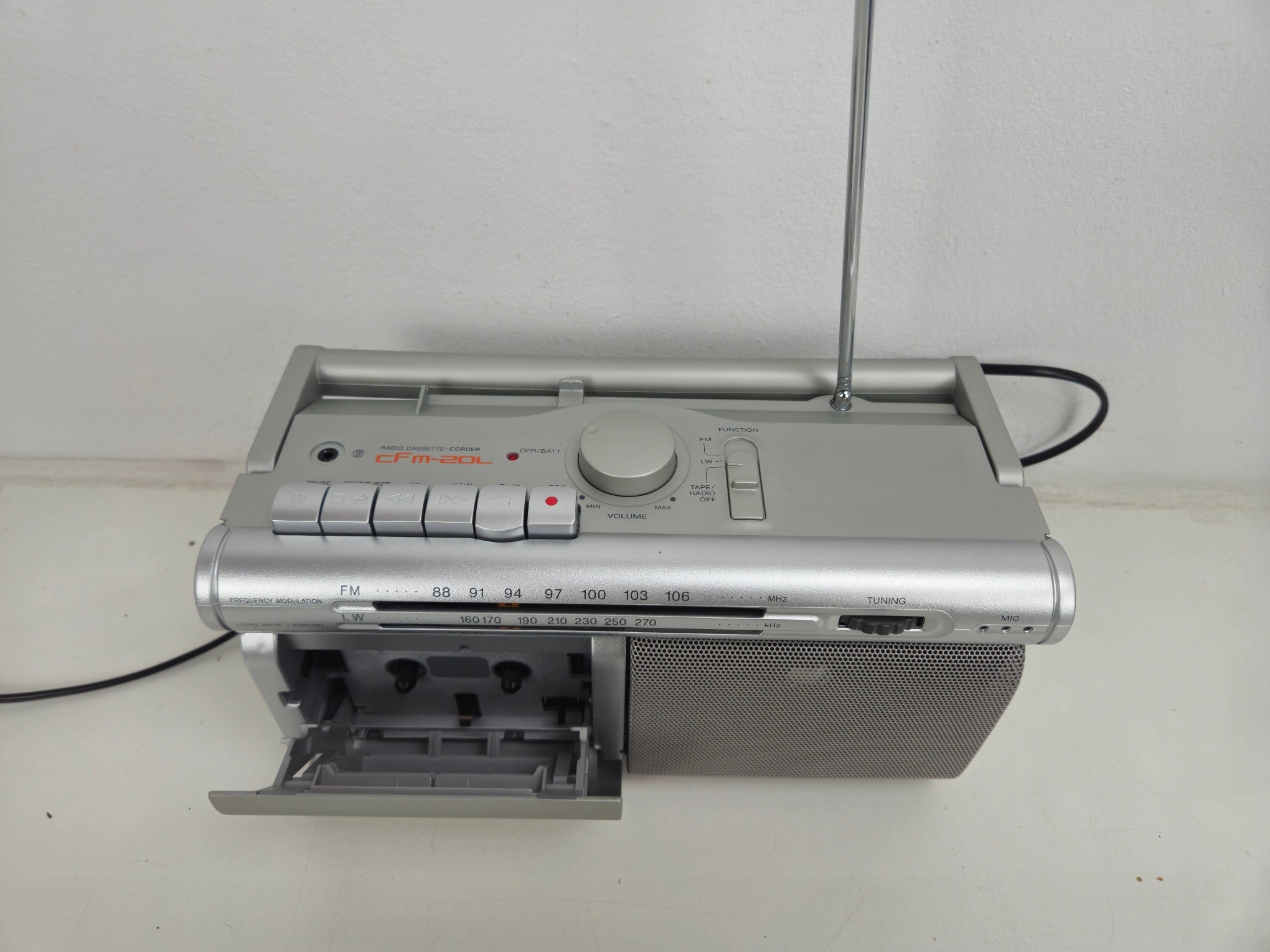 Sony - CFM-20L - Radio Cassette recorder - As New