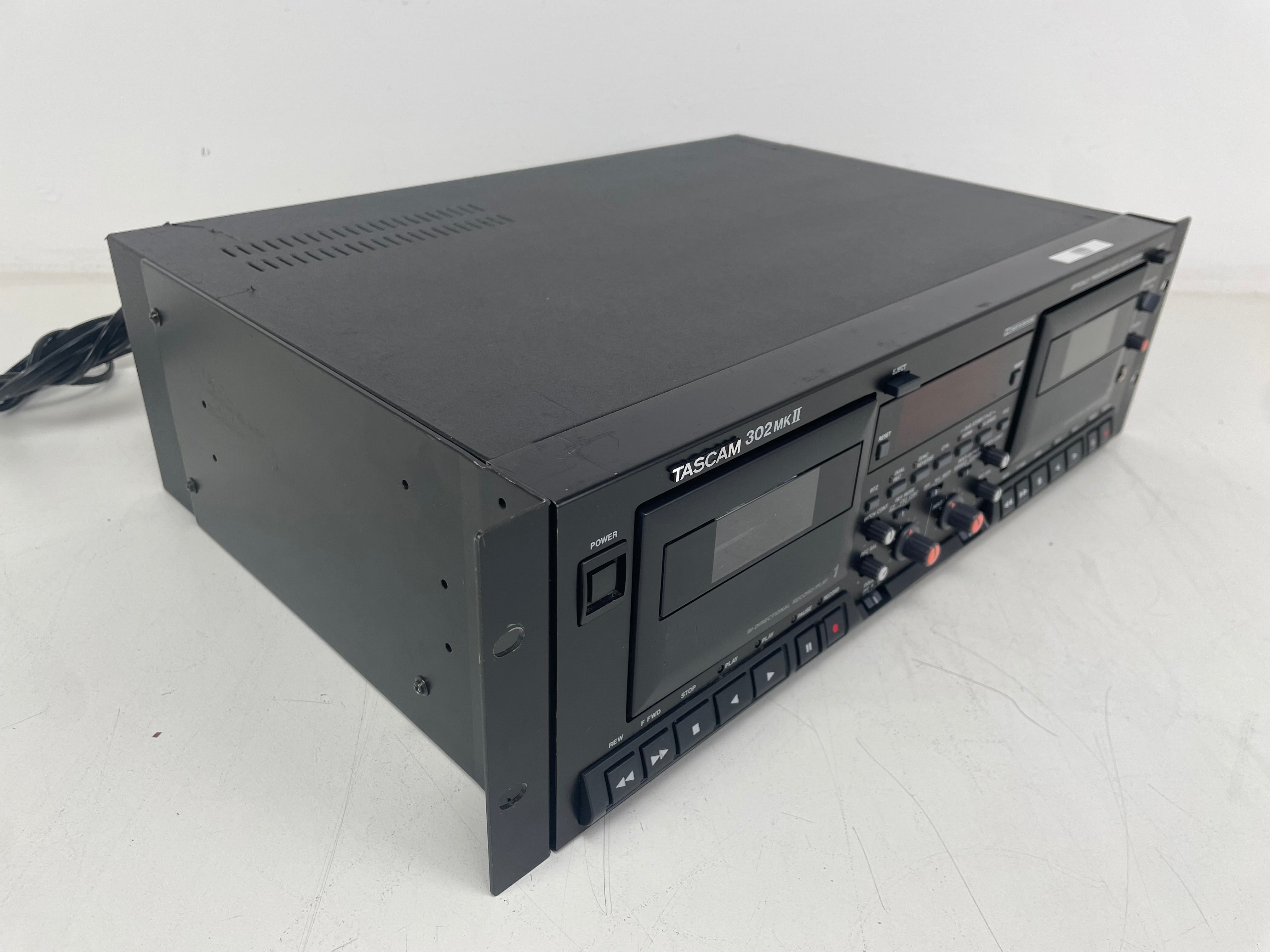Tascam - 302 MK2 - Double Cassette Deck - 2-Head - Serviced (New Belts) - 19" Rack