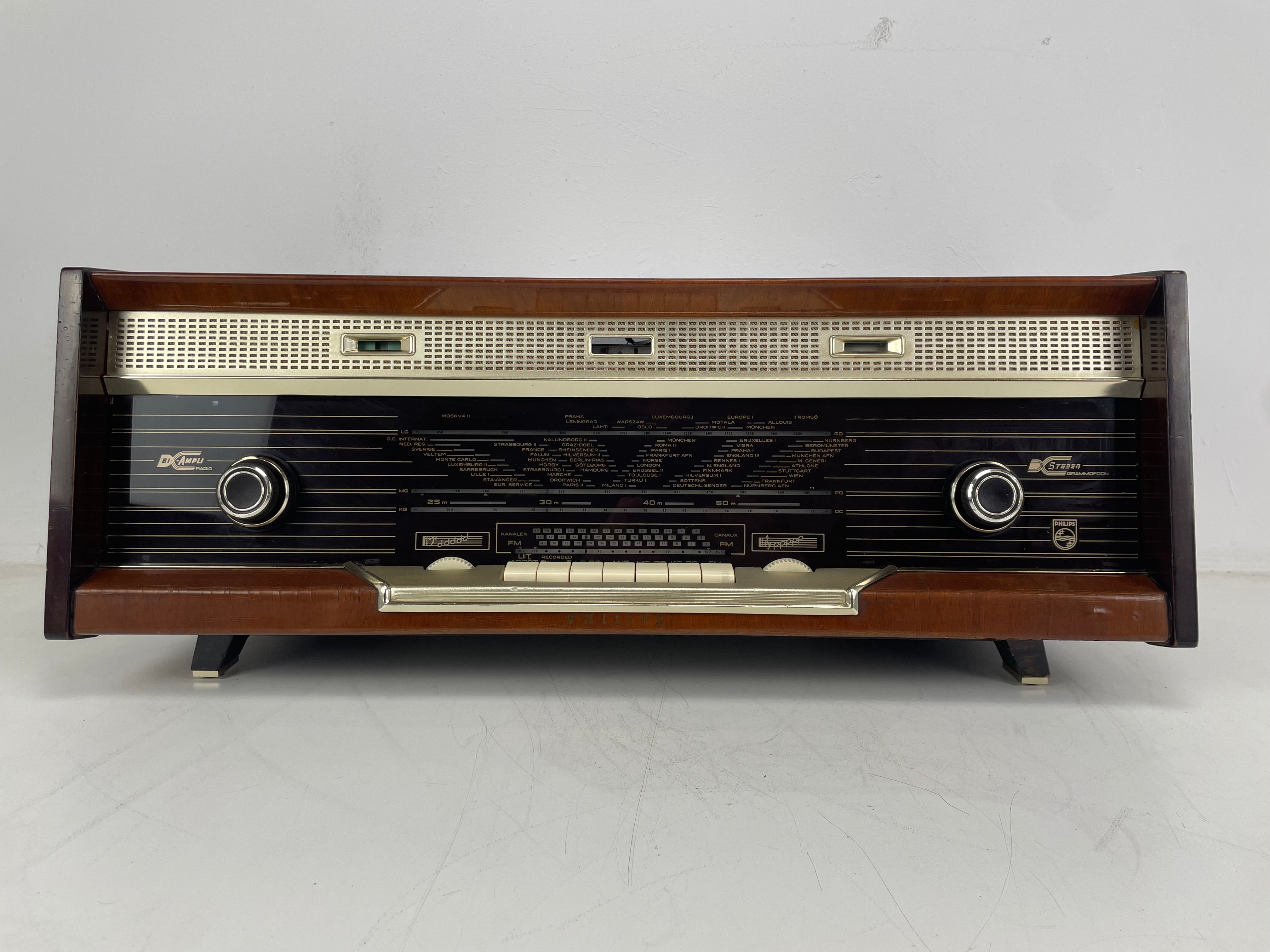 Philips - B7X94A - Tube Radio - Bi-Ampli - Serviced (Cleaned/Tubes Replaced)