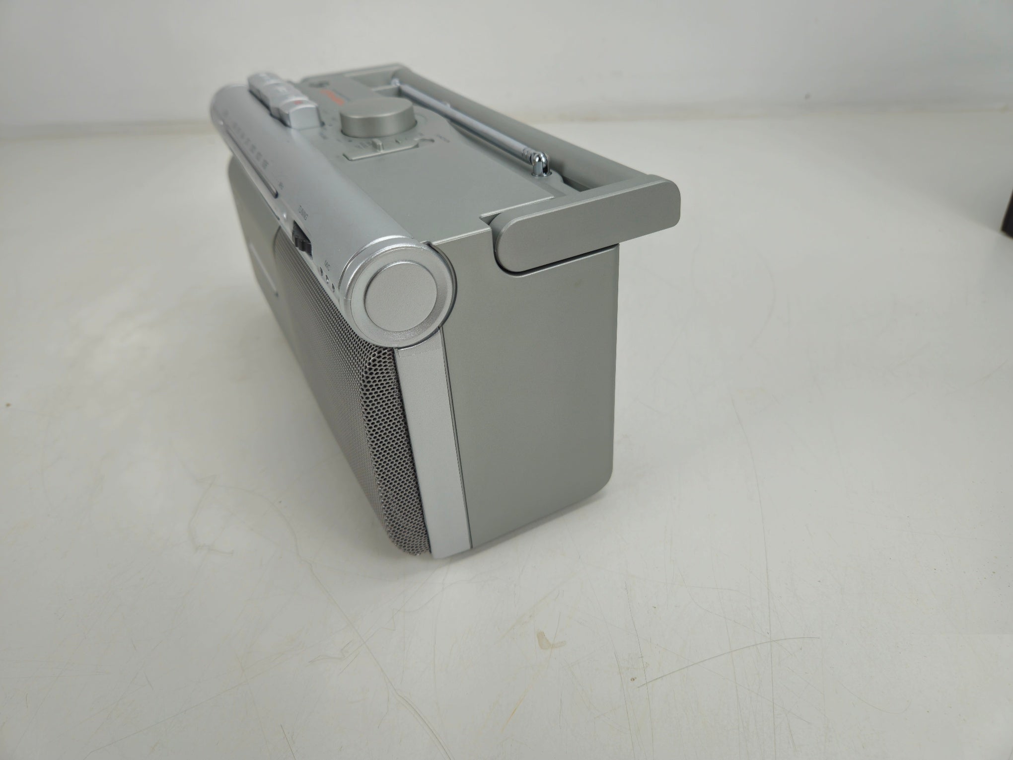 Sony - CFM-20L - Radio Cassette recorder - As New