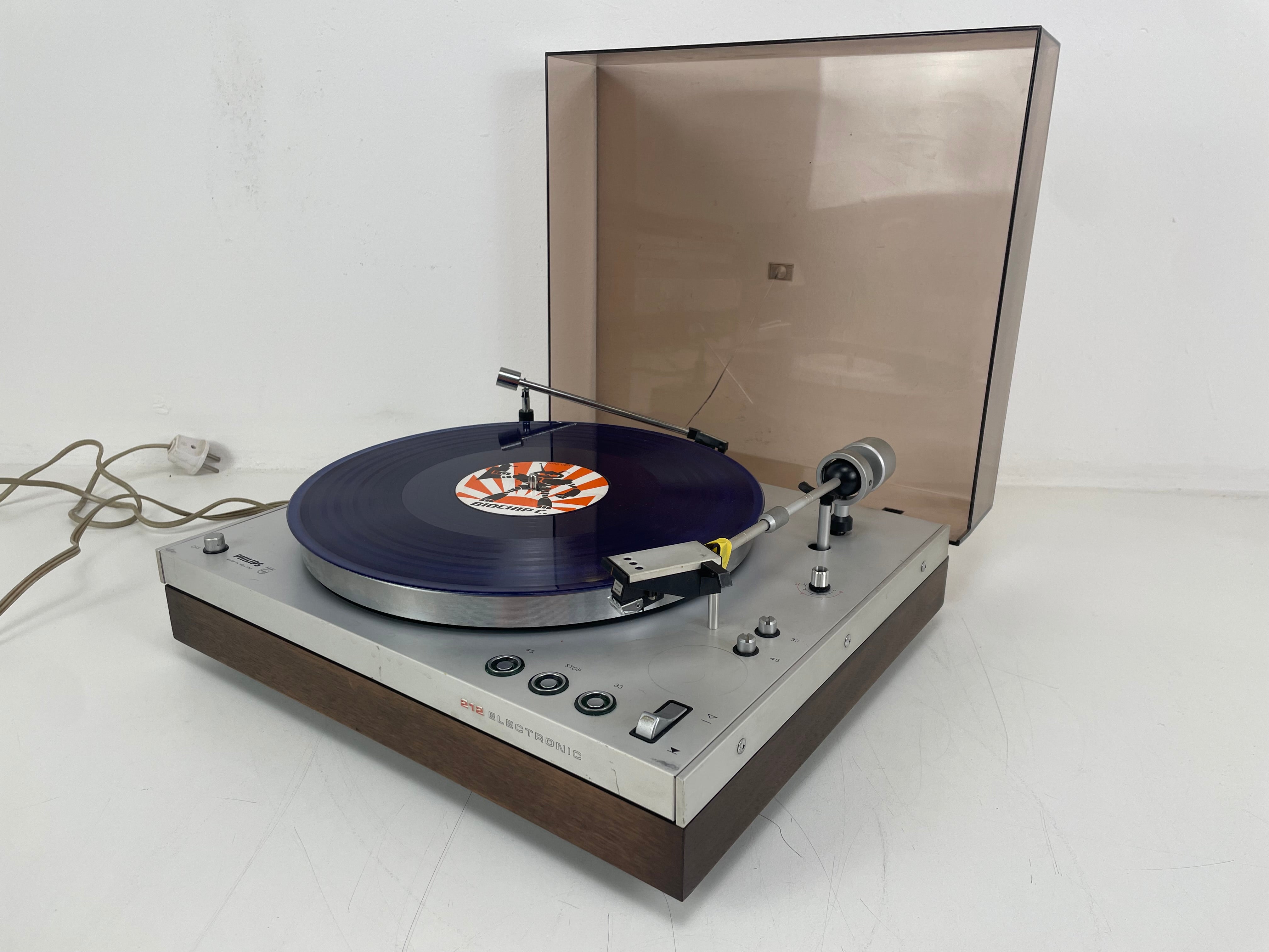 Philips - 212 Platenspeler - Riemaandrijving + Discofoonborstel
