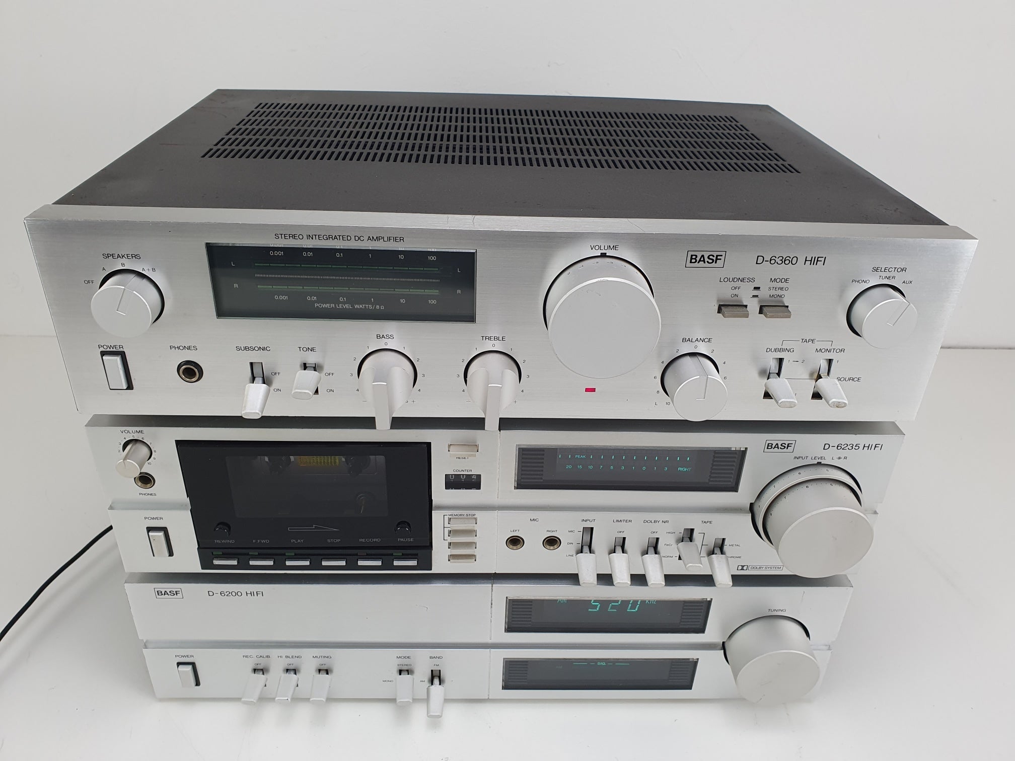 BASF Set D-6200 Tuner -  D-6360 Stereo amplifier  D-6235 Cassette deck