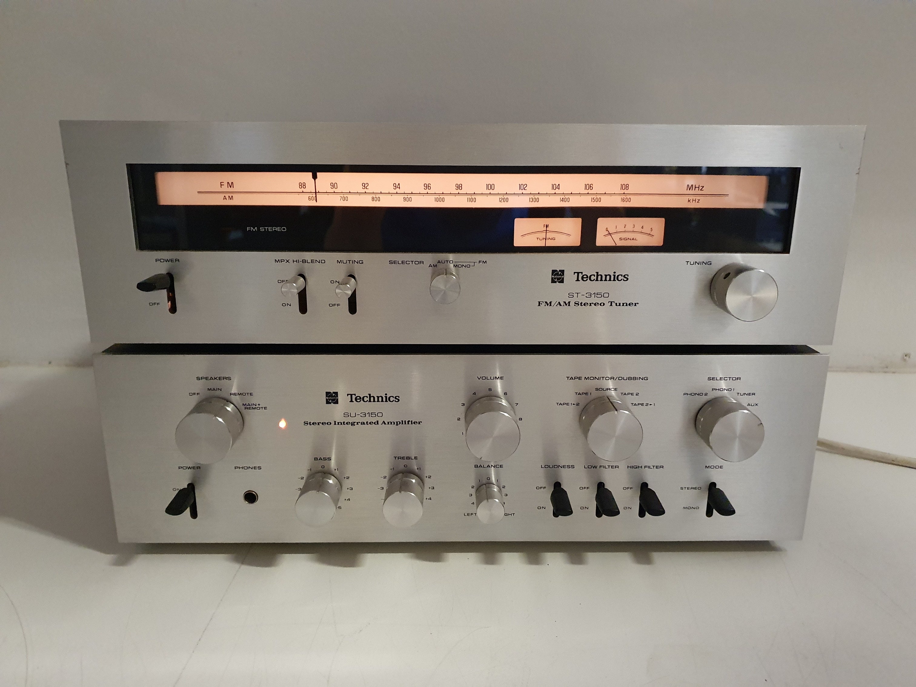 Technics SU-3150 geïntegreerde versterker - ST-3159 tuner - Mooie set