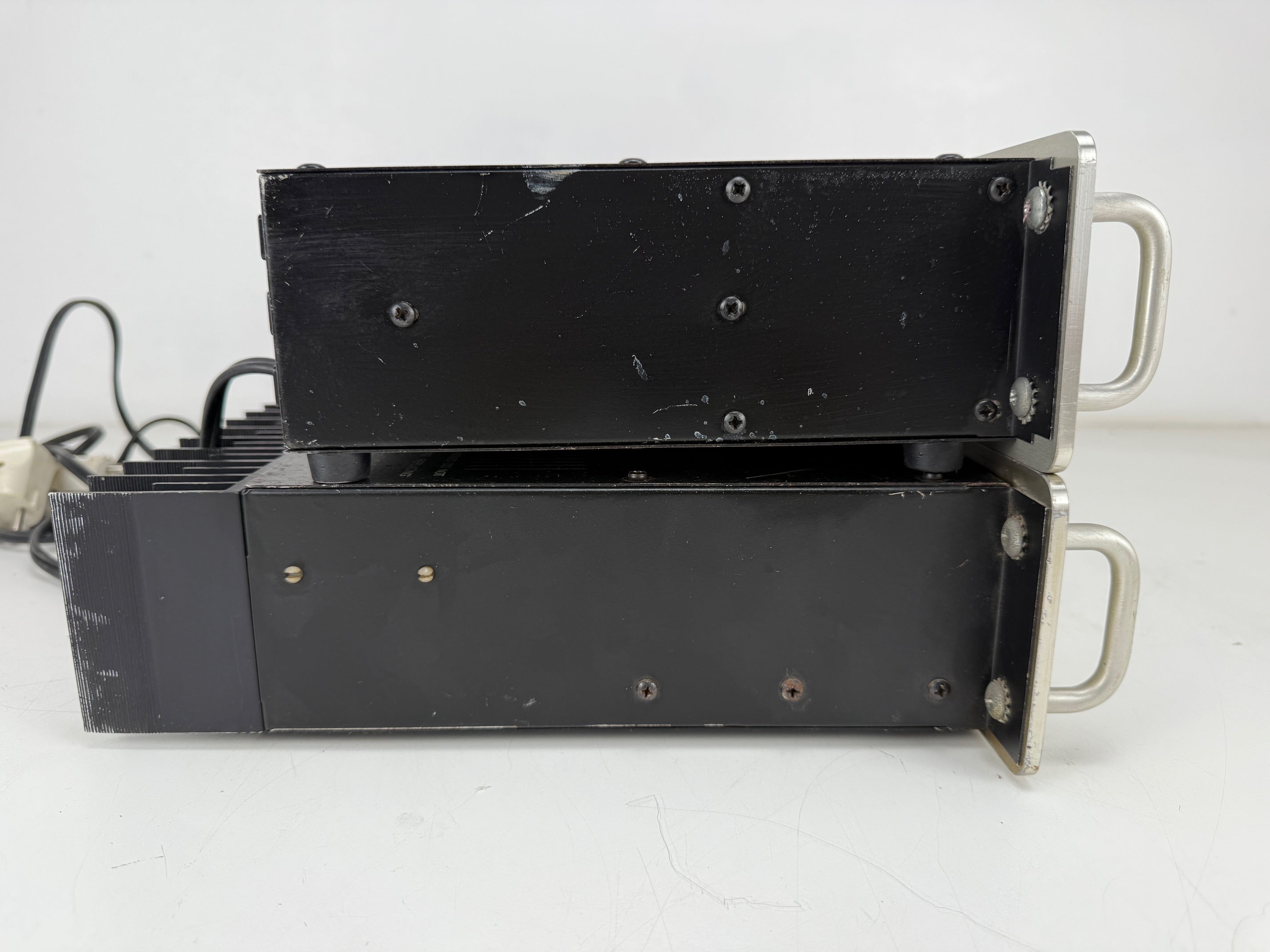 Phase Linear Series Two Model 3000 voorversterker / Model 300 eindversterker