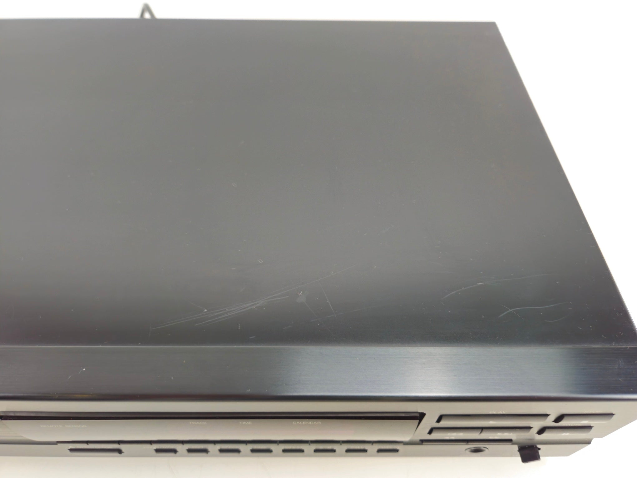 Denon - DCD-690 - Compact Disc Player - With Remote