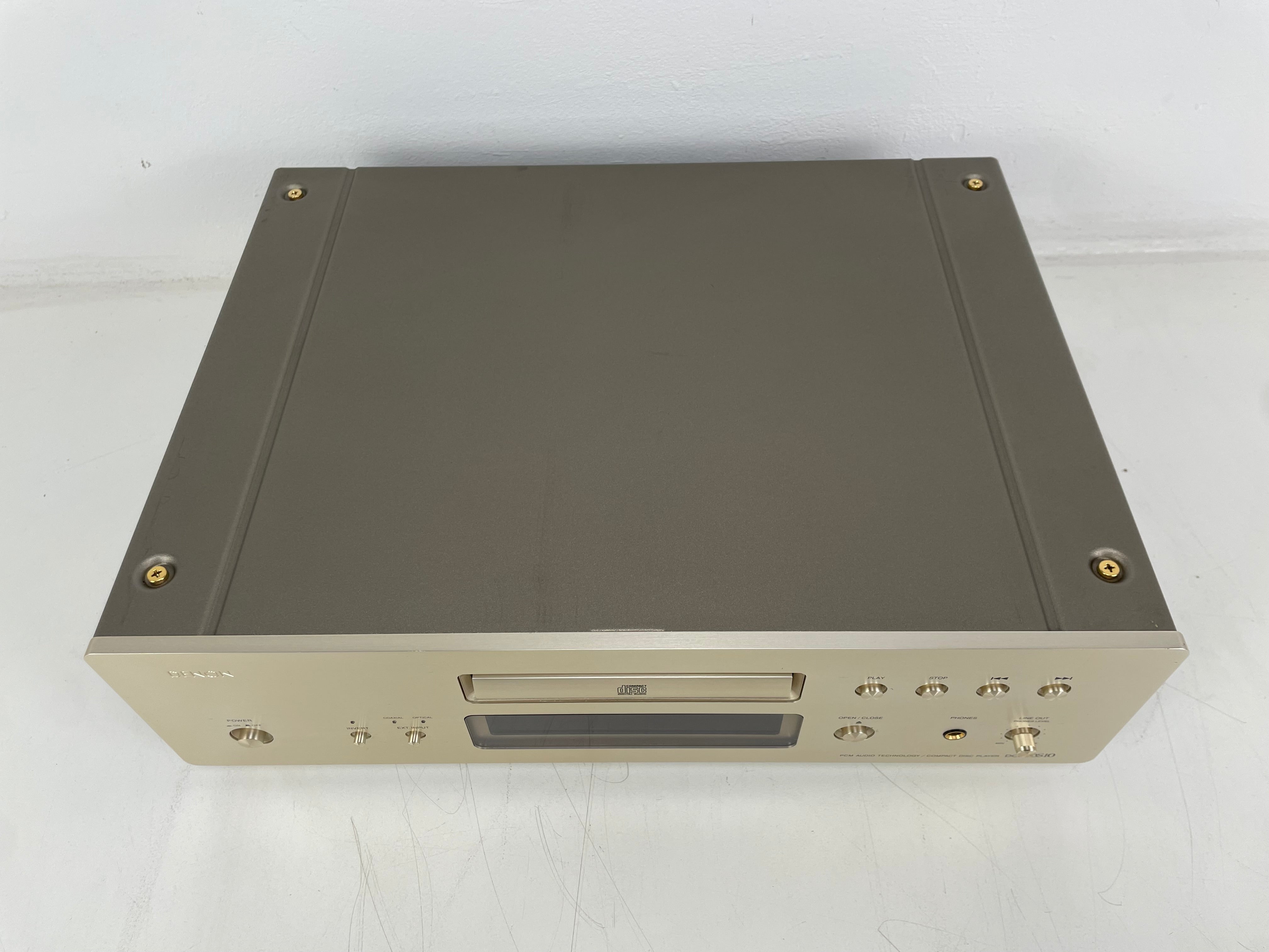 Denon - DCD-S10 - Pro CD-Player - Inc. Original Box/Remote - XLR Out