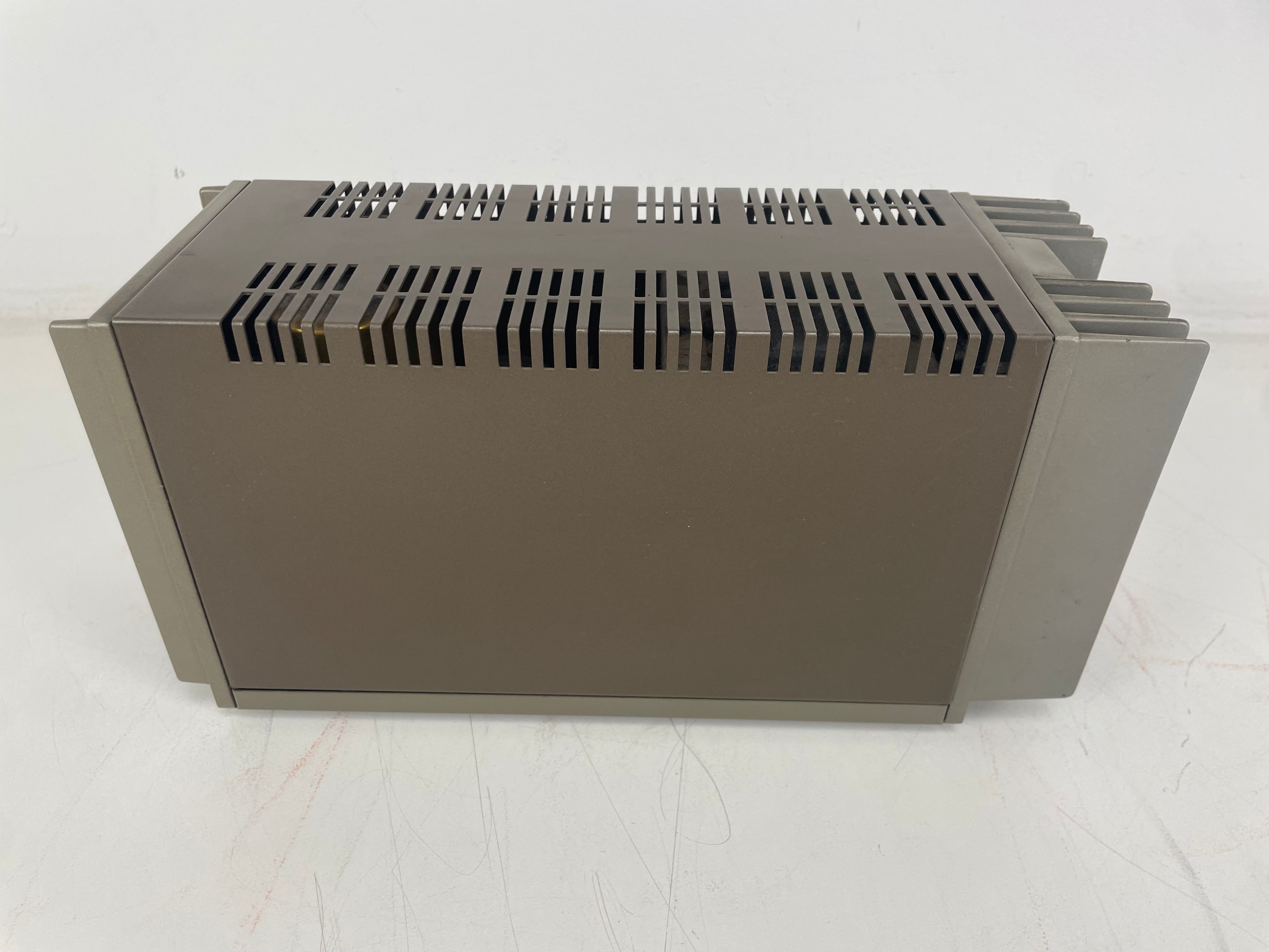 Quad - 34 Control Unit/303 Power Amplifier - Inc. Power/AUX Cable