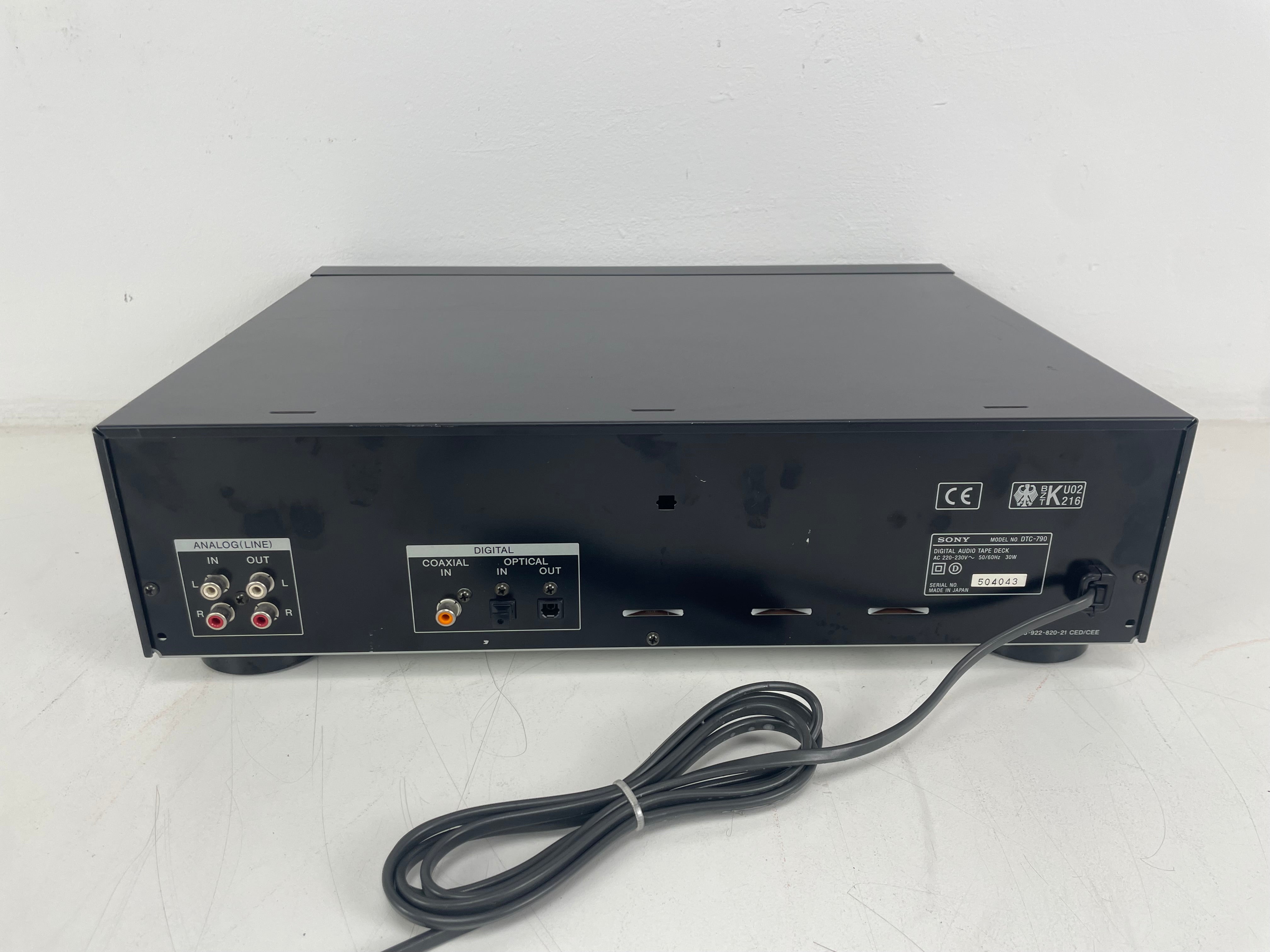Sony - DTC-790 - DAT-Recorder - Serviced (Repaired)